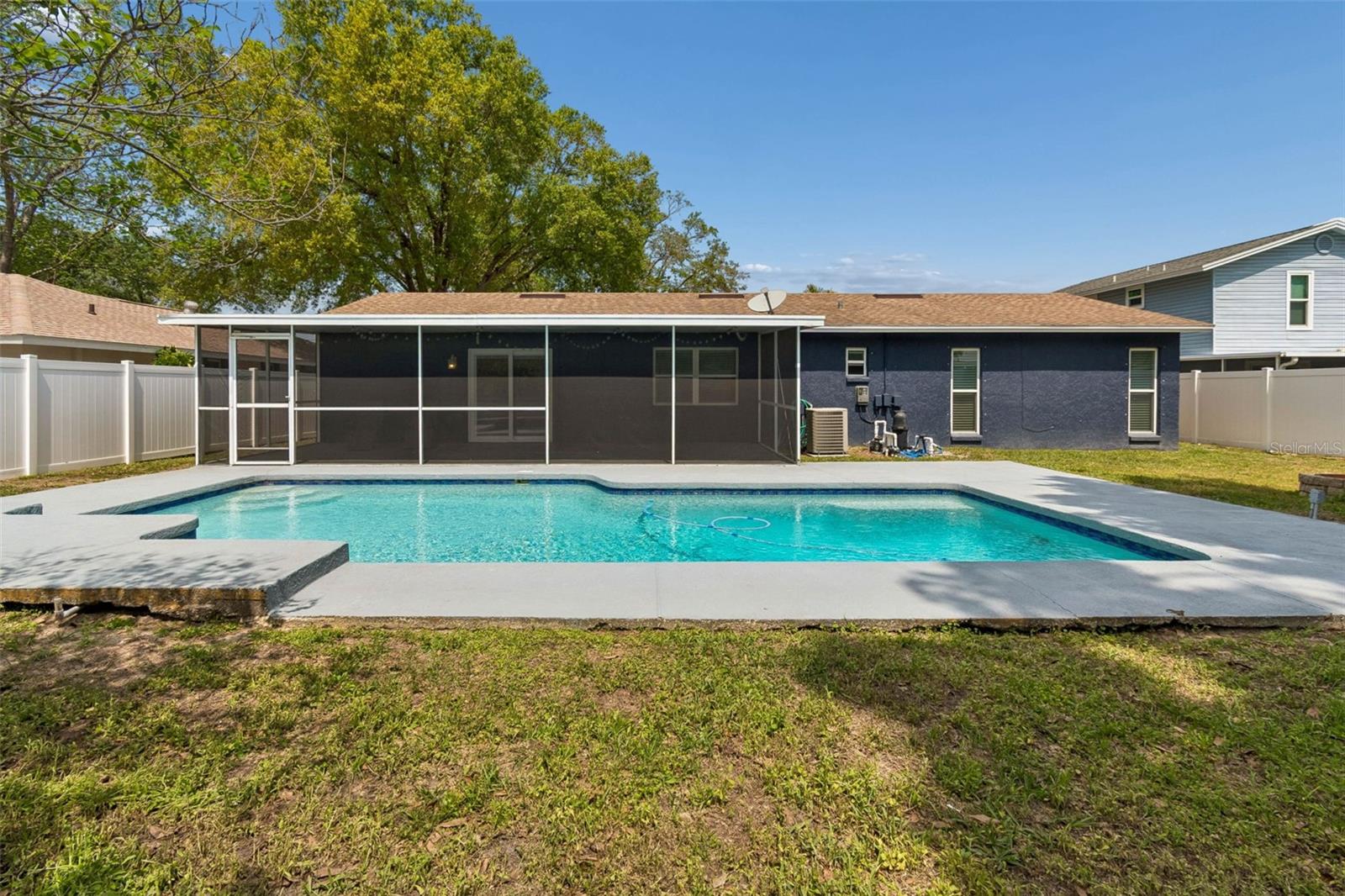 Image 43 of 61 For 4710 Southbreeze Drive