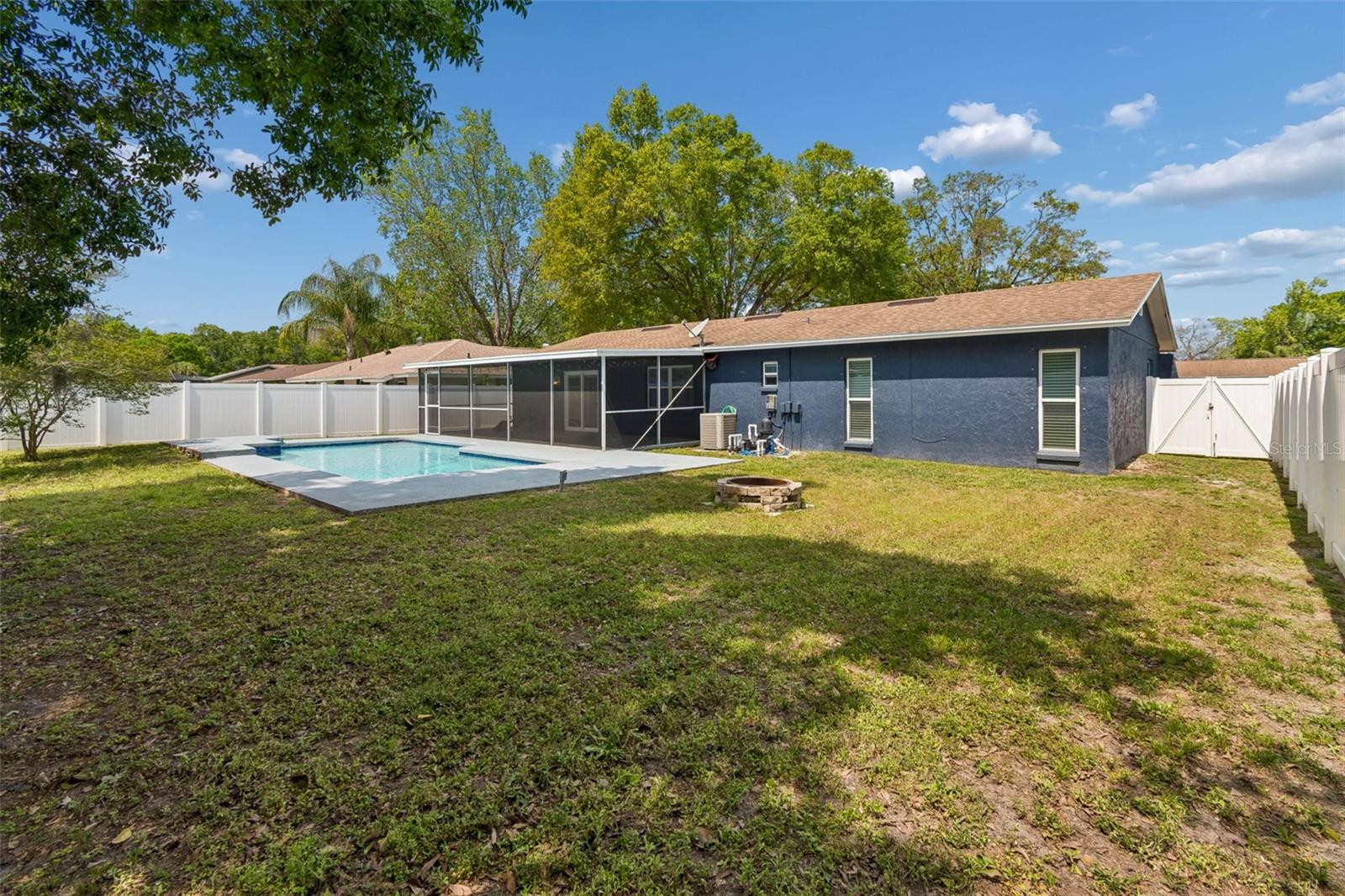 Image 44 of 61 For 4710 Southbreeze Drive