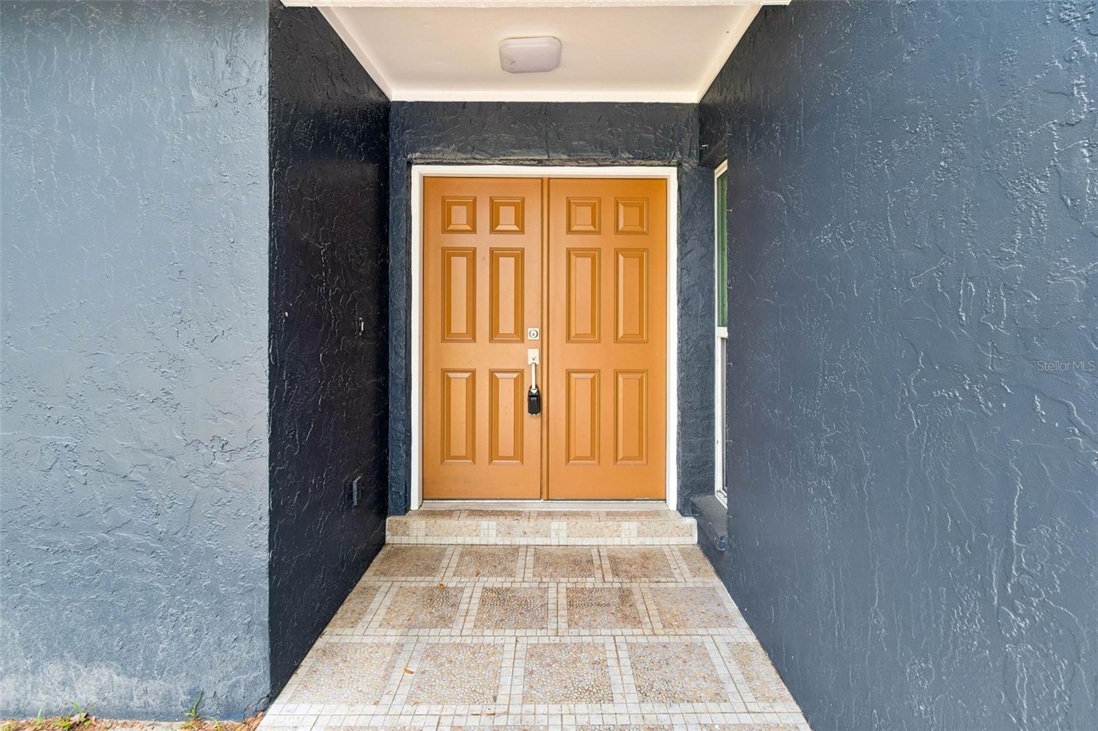 Image 5 of 61 For 4710 Southbreeze Drive