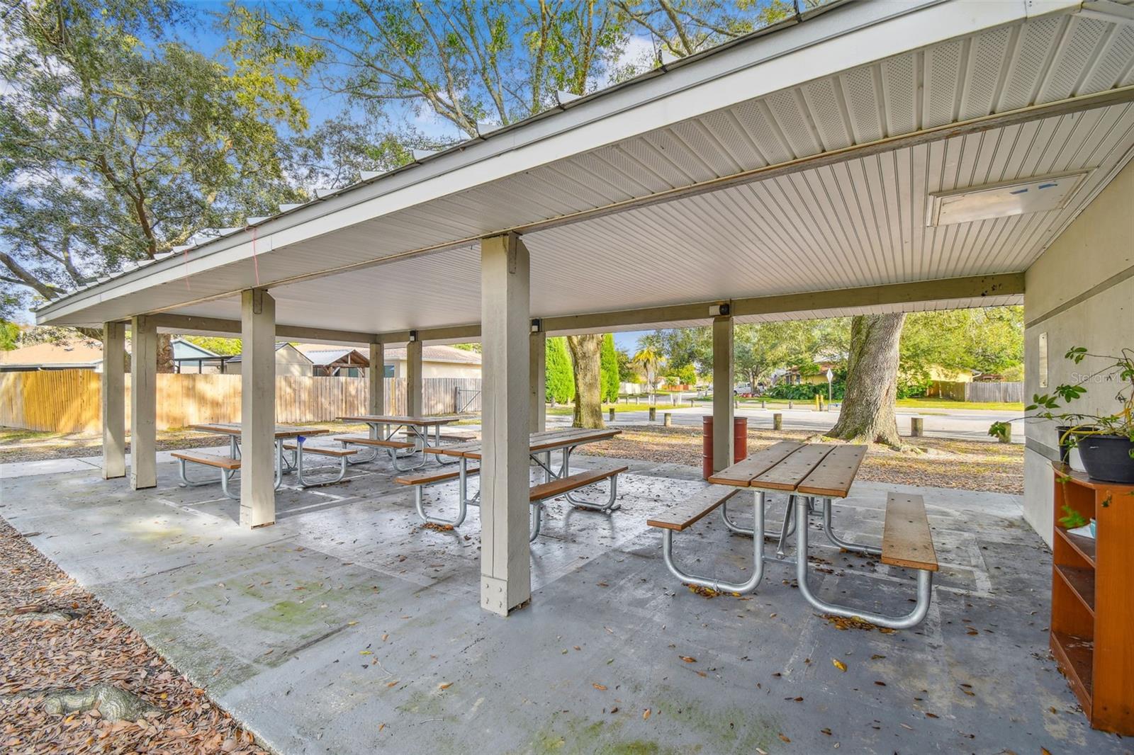 Image 52 of 61 For 4710 Southbreeze Drive