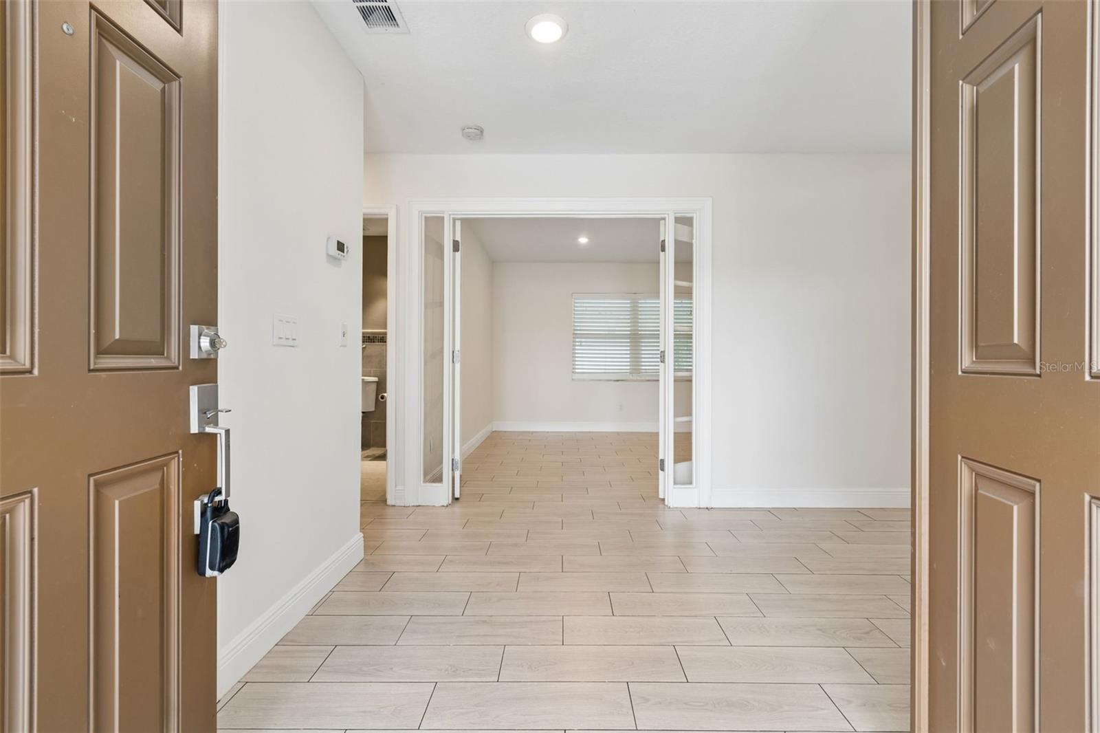 Image 6 of 61 For 4710 Southbreeze Drive