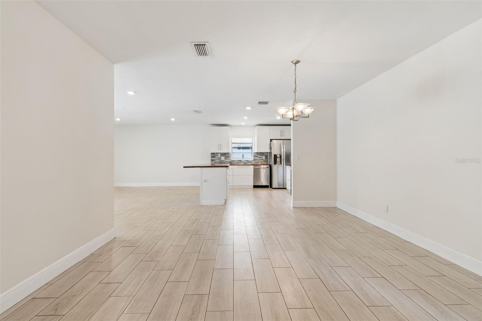 Image 9 of 61 For 4710 Southbreeze Drive