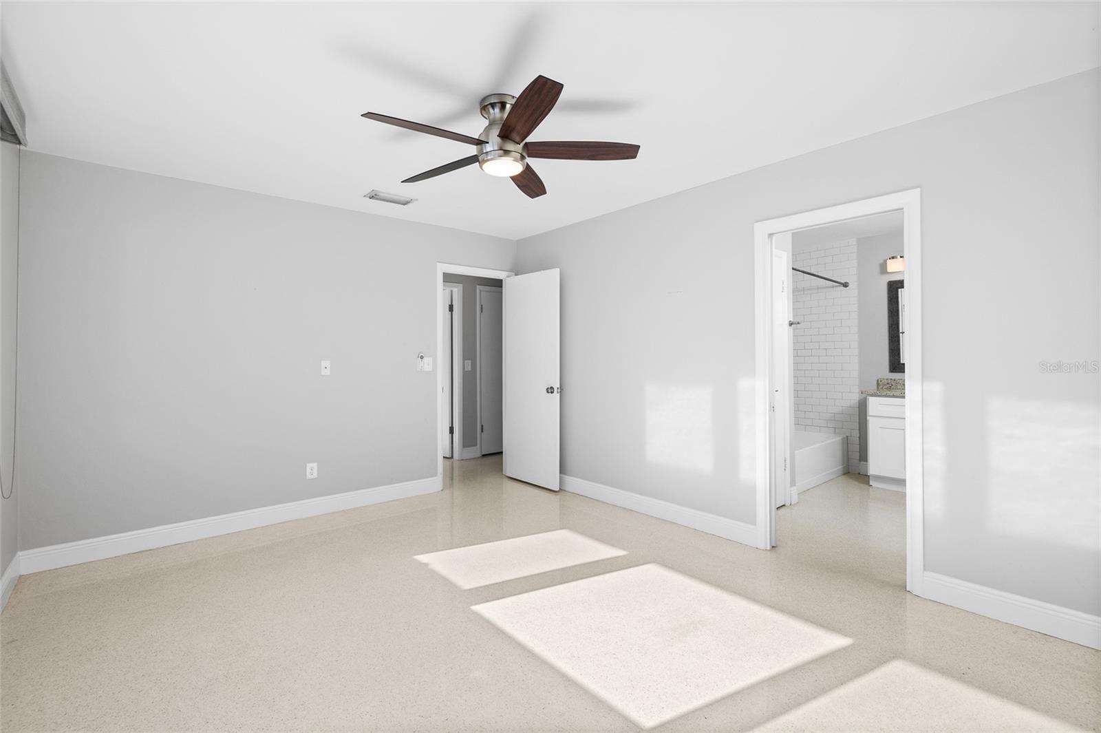 Image 16 of 35 For 505 Alva Street