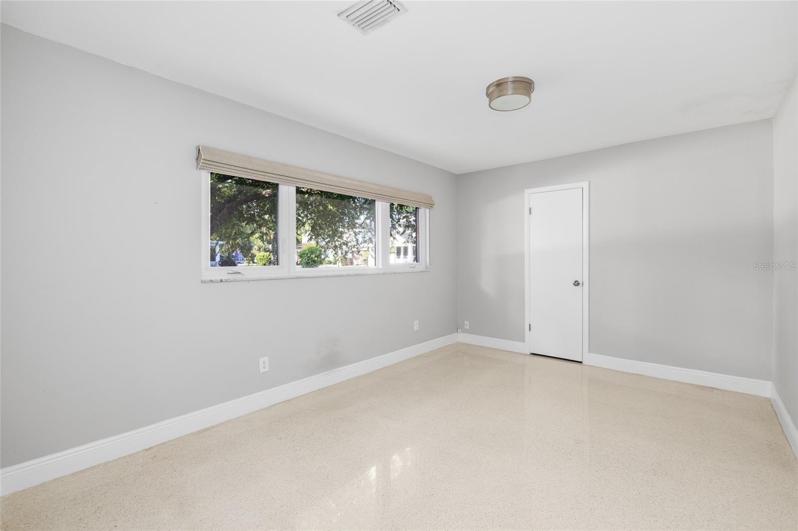 Image 20 of 35 For 505 Alva Street