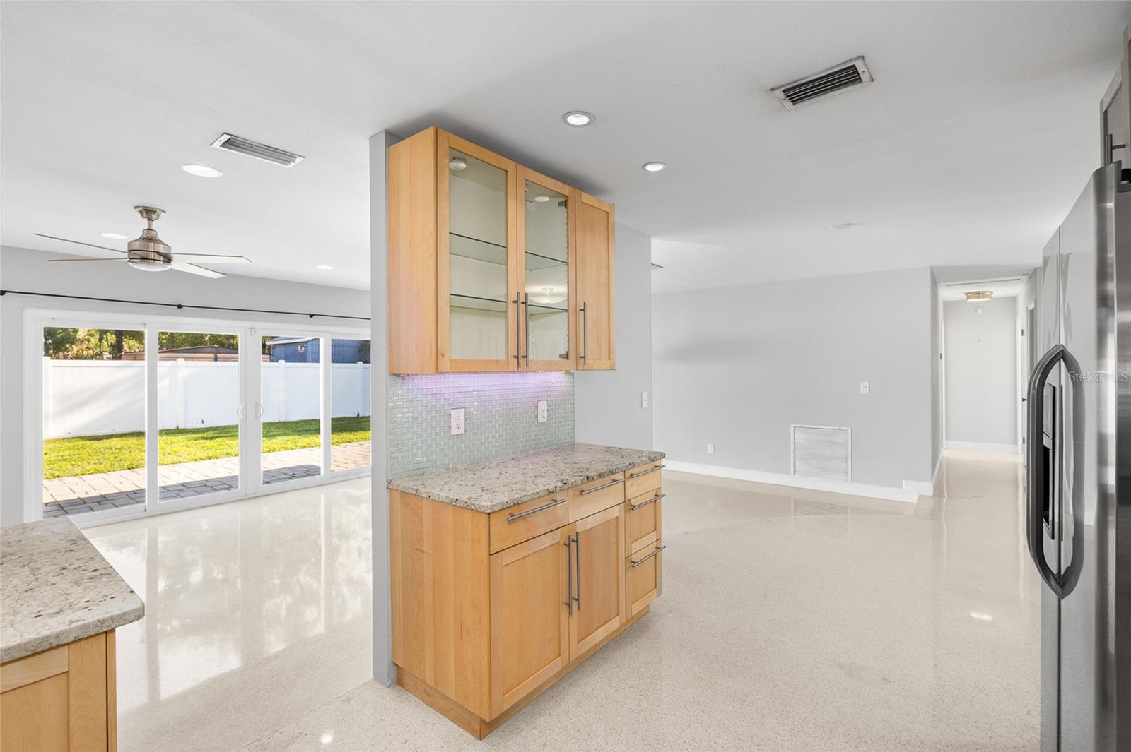 Image 8 of 35 For 505 Alva Street