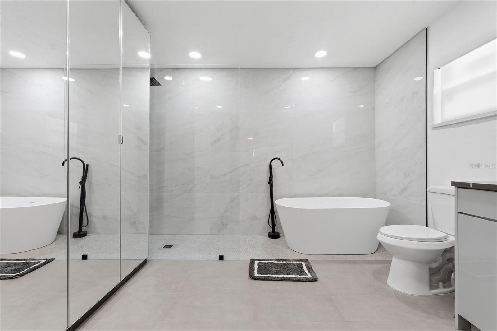 Image 14 of 44 For 5520 Fulmar Drive