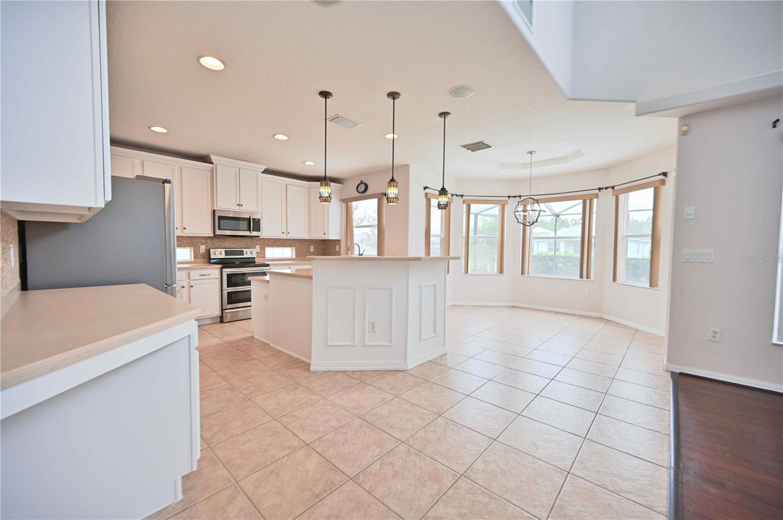 Image 10 of 56 For 4646 Pointe O Woods Drive