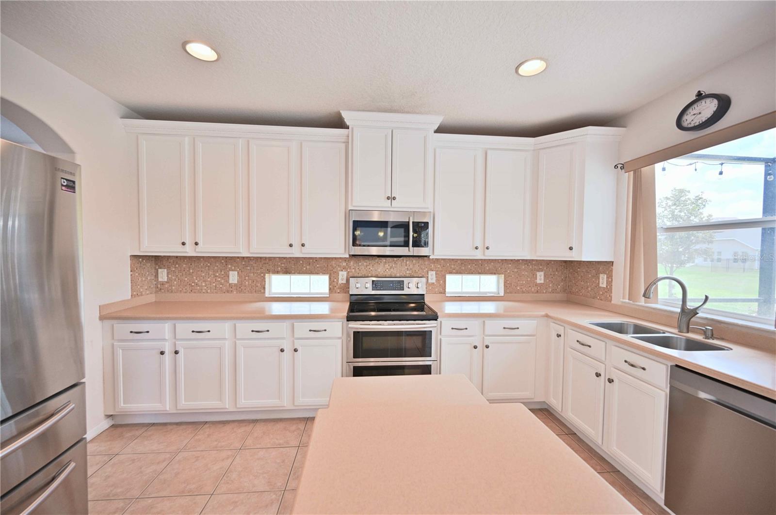 Image 14 of 56 For 4646 Pointe O Woods Drive