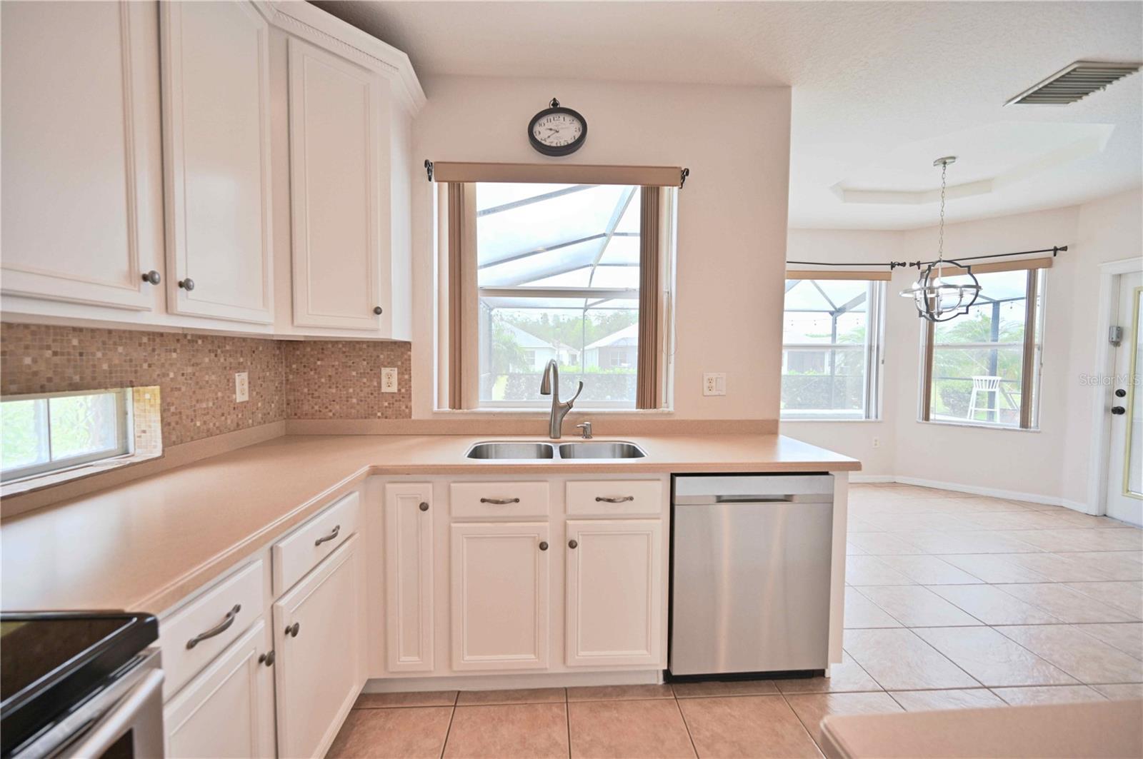 Image 15 of 56 For 4646 Pointe O Woods Drive