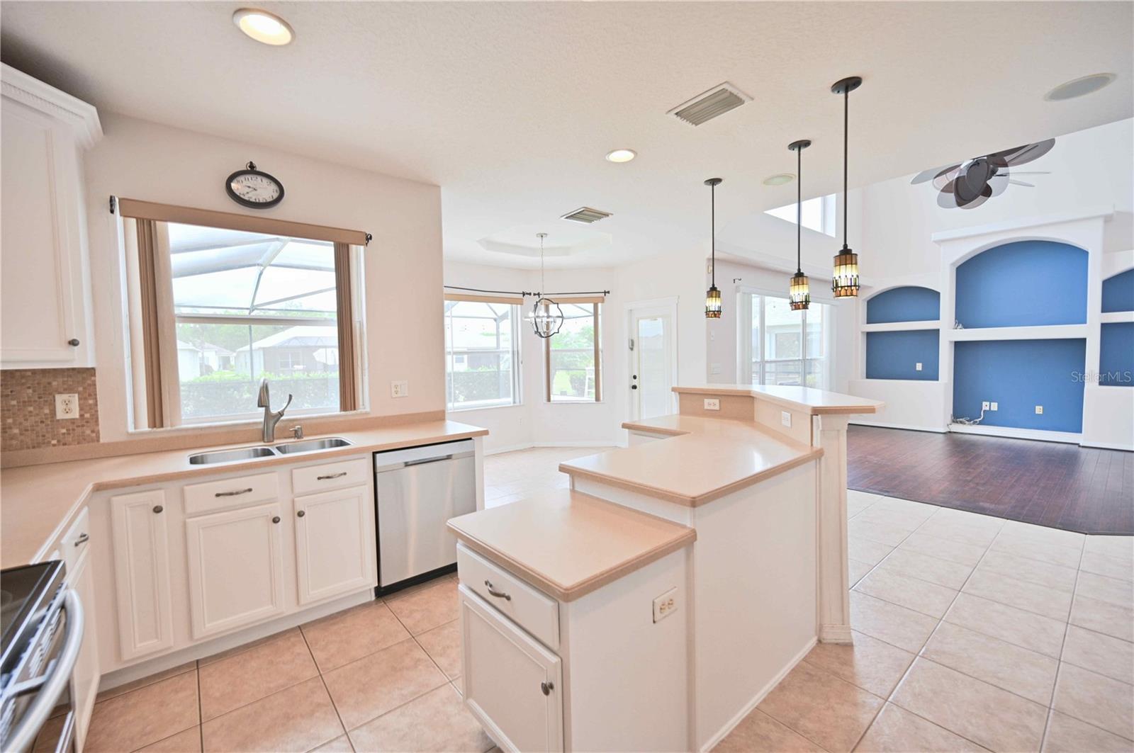 Image 18 of 56 For 4646 Pointe O Woods Drive