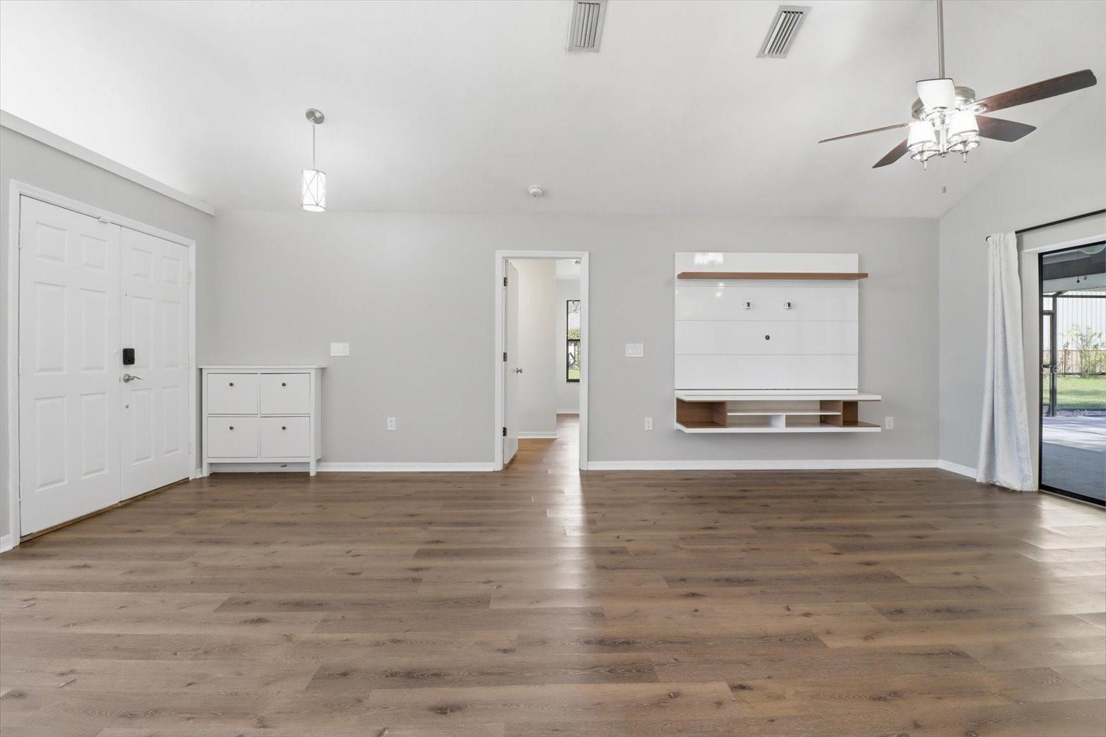 Image 12 of 51 For 1804 Humphrey Lane