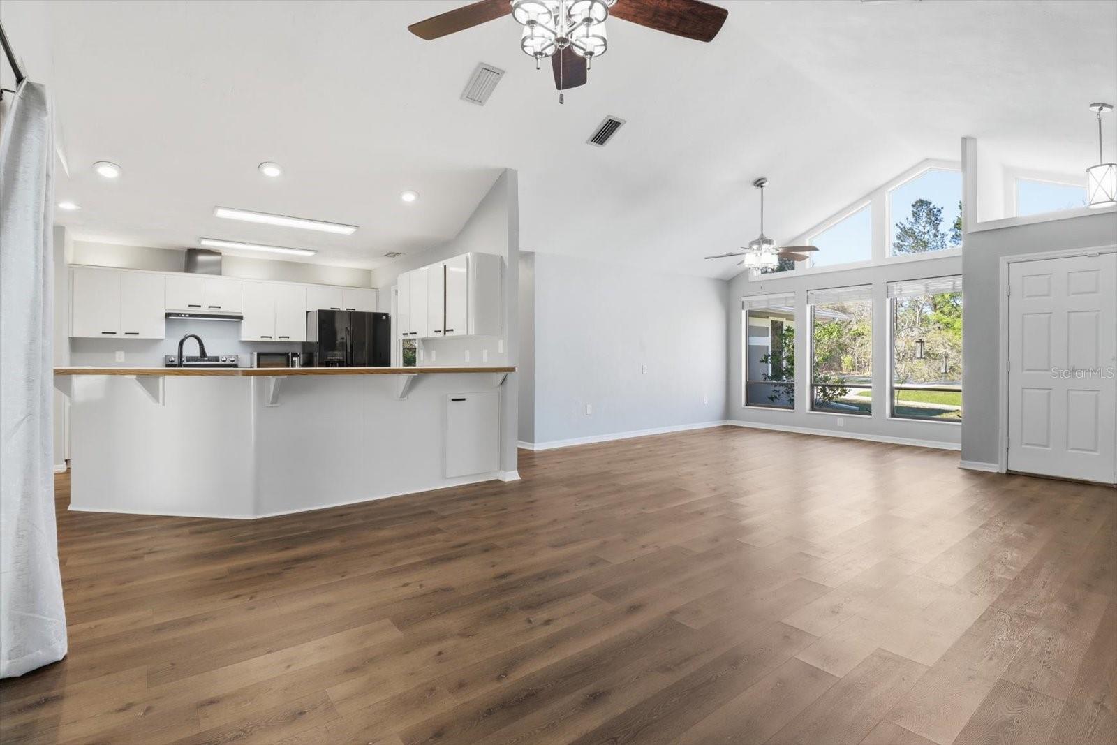 Image 21 of 51 For 1804 Humphrey Lane