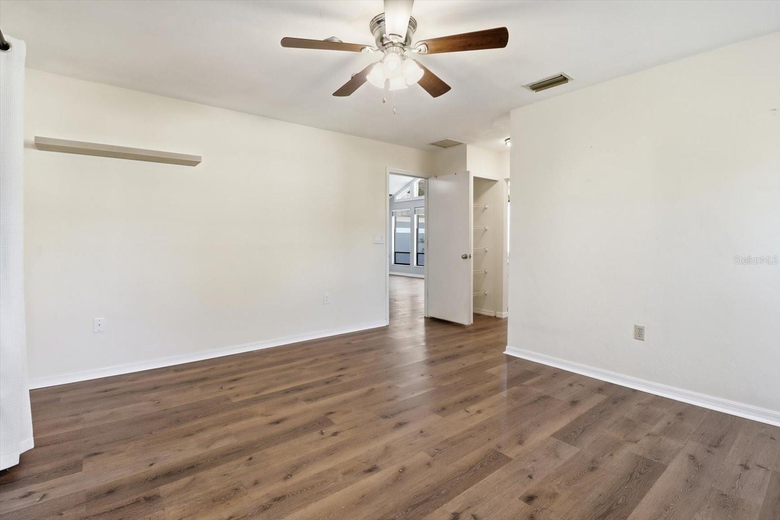 Image 31 of 51 For 1804 Humphrey Lane