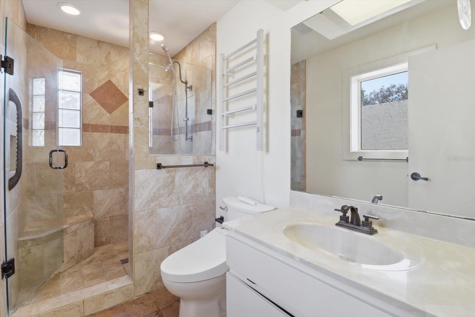 Image 33 of 51 For 1804 Humphrey Lane