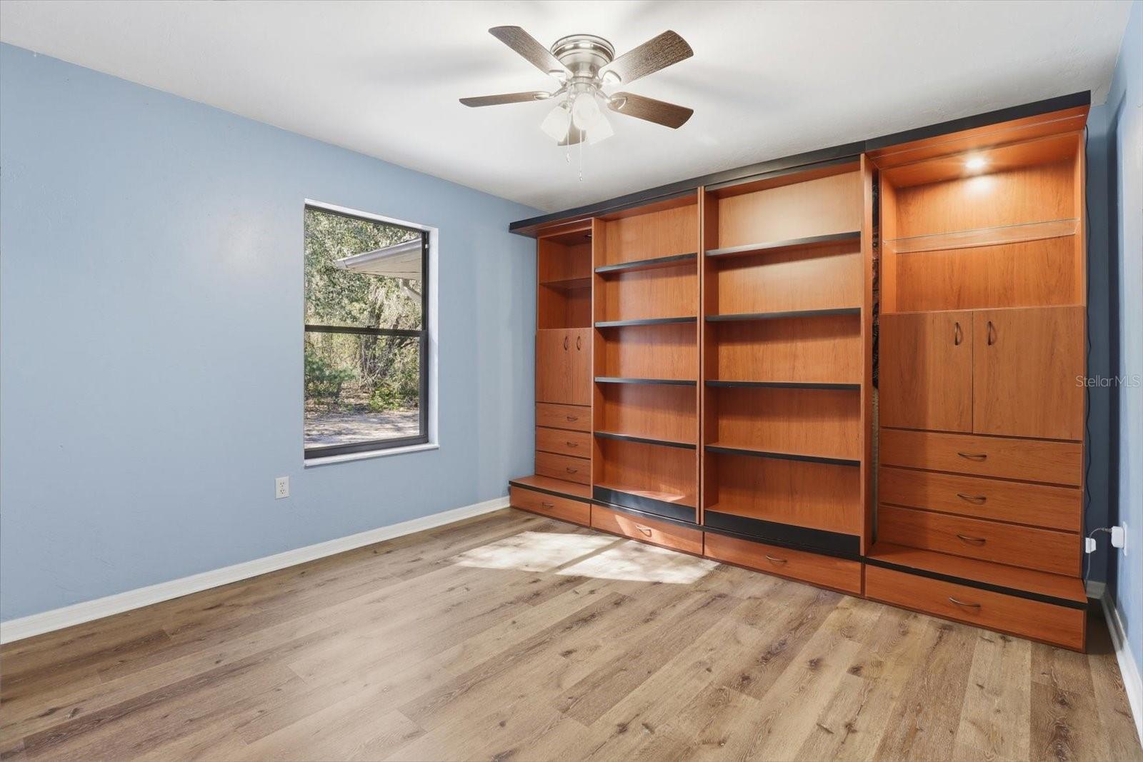 Image 34 of 51 For 1804 Humphrey Lane