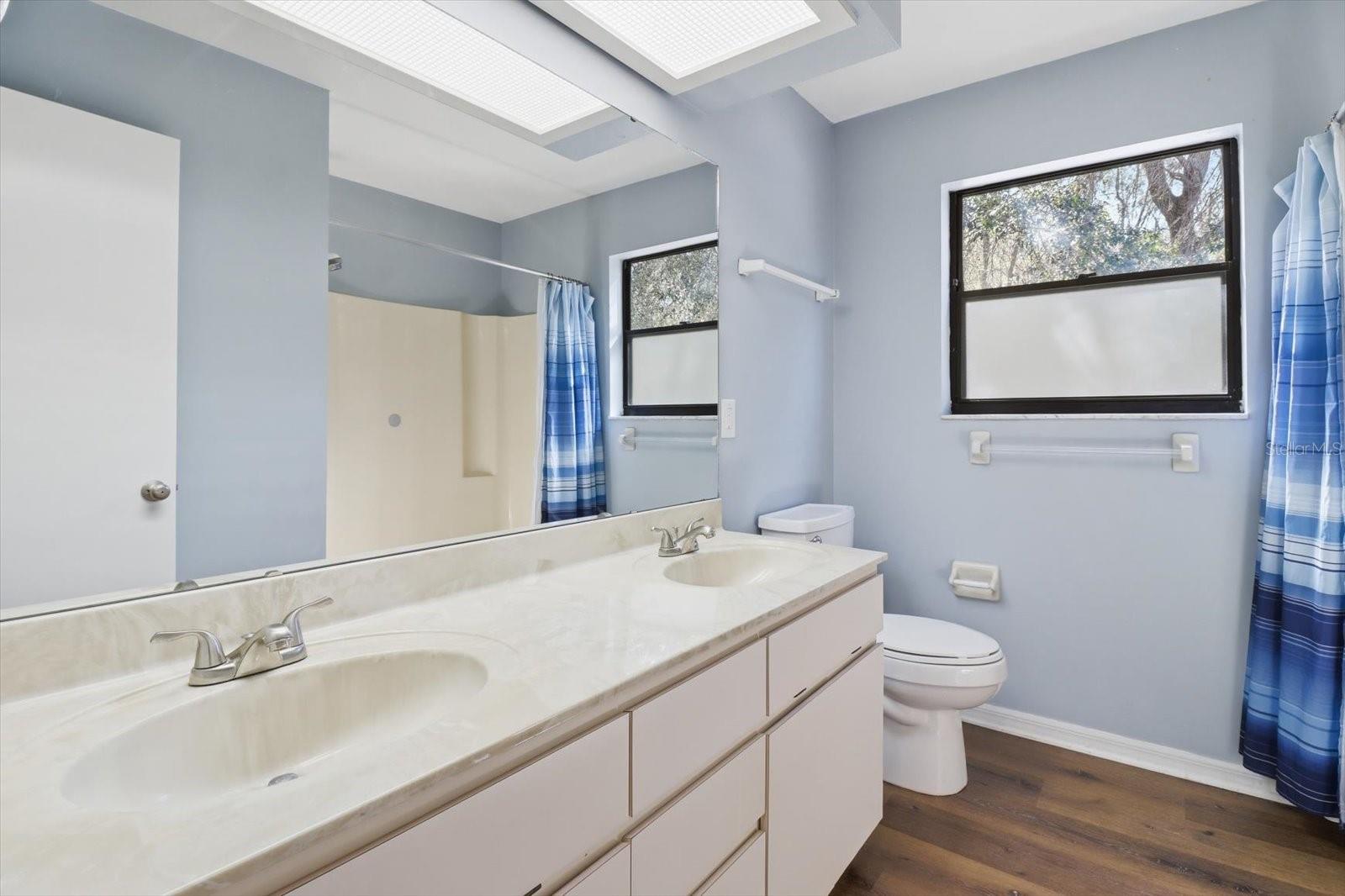 Image 36 of 51 For 1804 Humphrey Lane