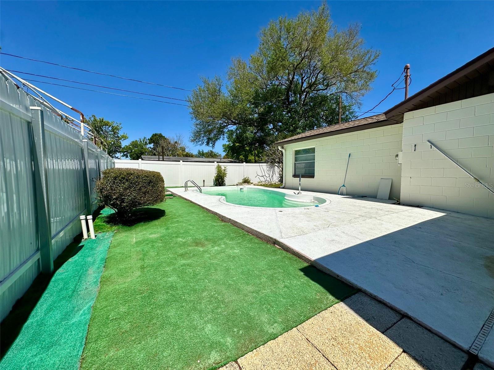 Image 23 of 26 For 9099 108th Avenue