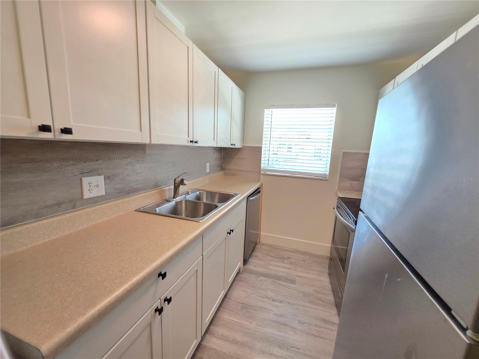 Image 14 of 51 For 2750 Bay Drive 10e