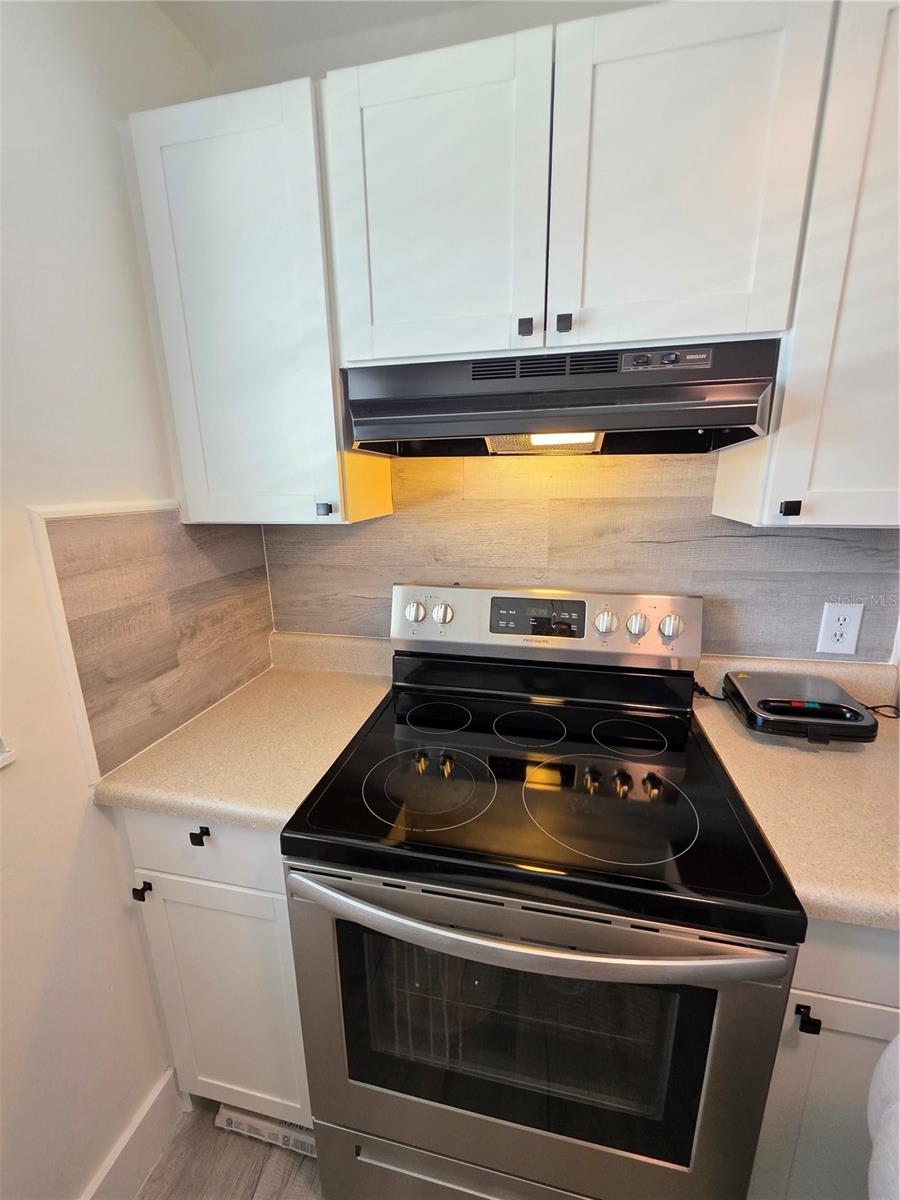 Image 18 of 51 For 2750 Bay Drive 10e