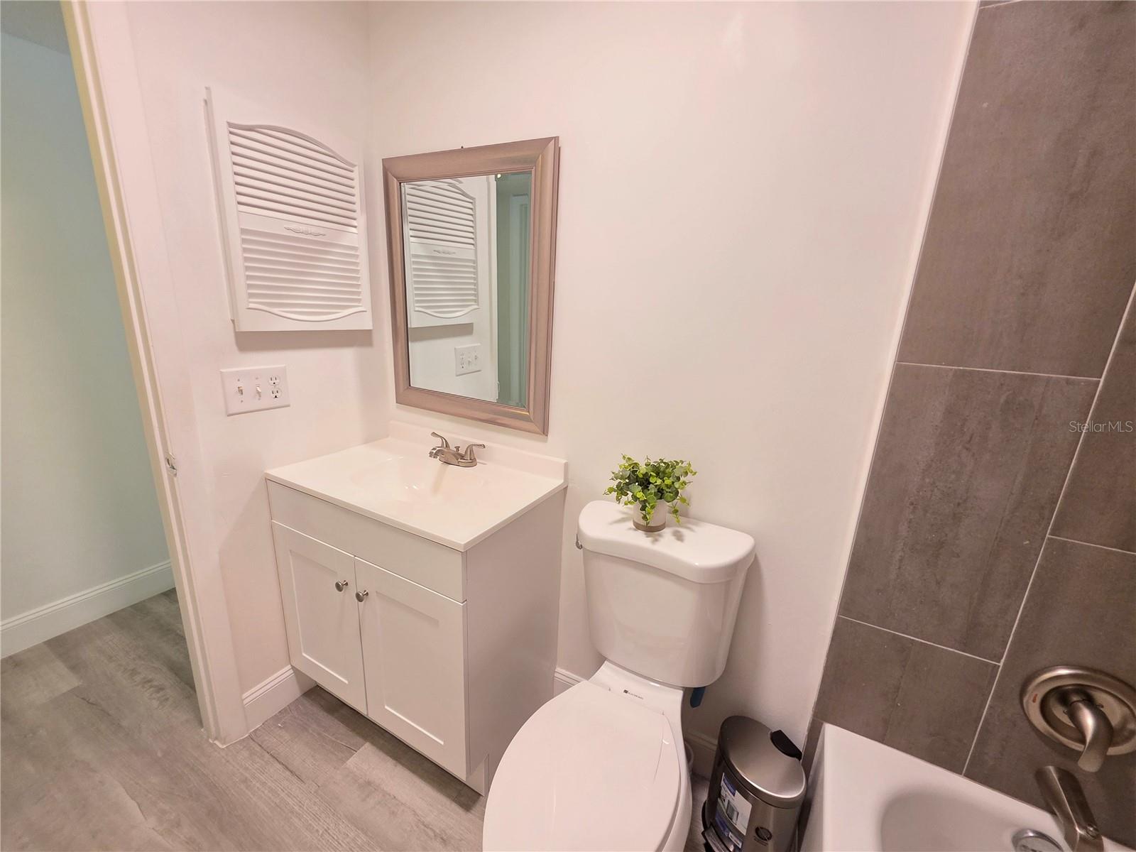 Image 33 of 51 For 2750 Bay Drive 10e