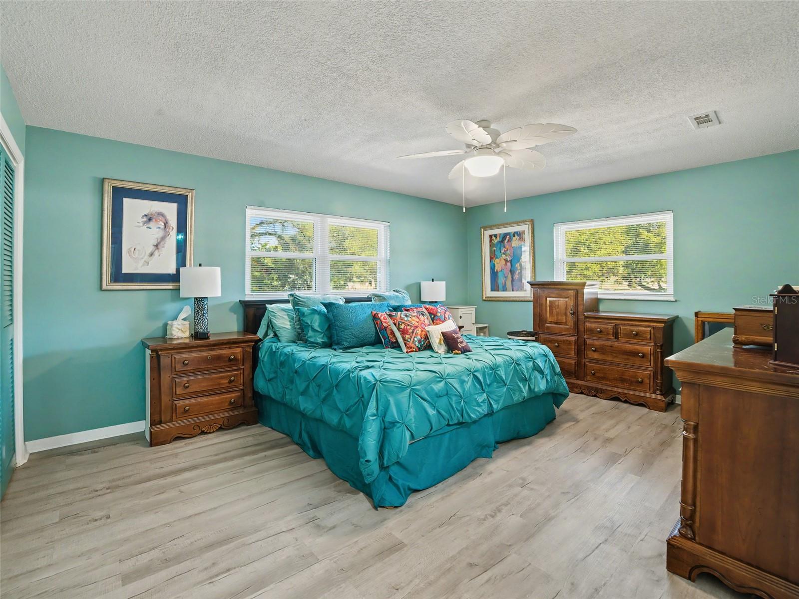 Image 15 of 35 For 5213 Lantana Street