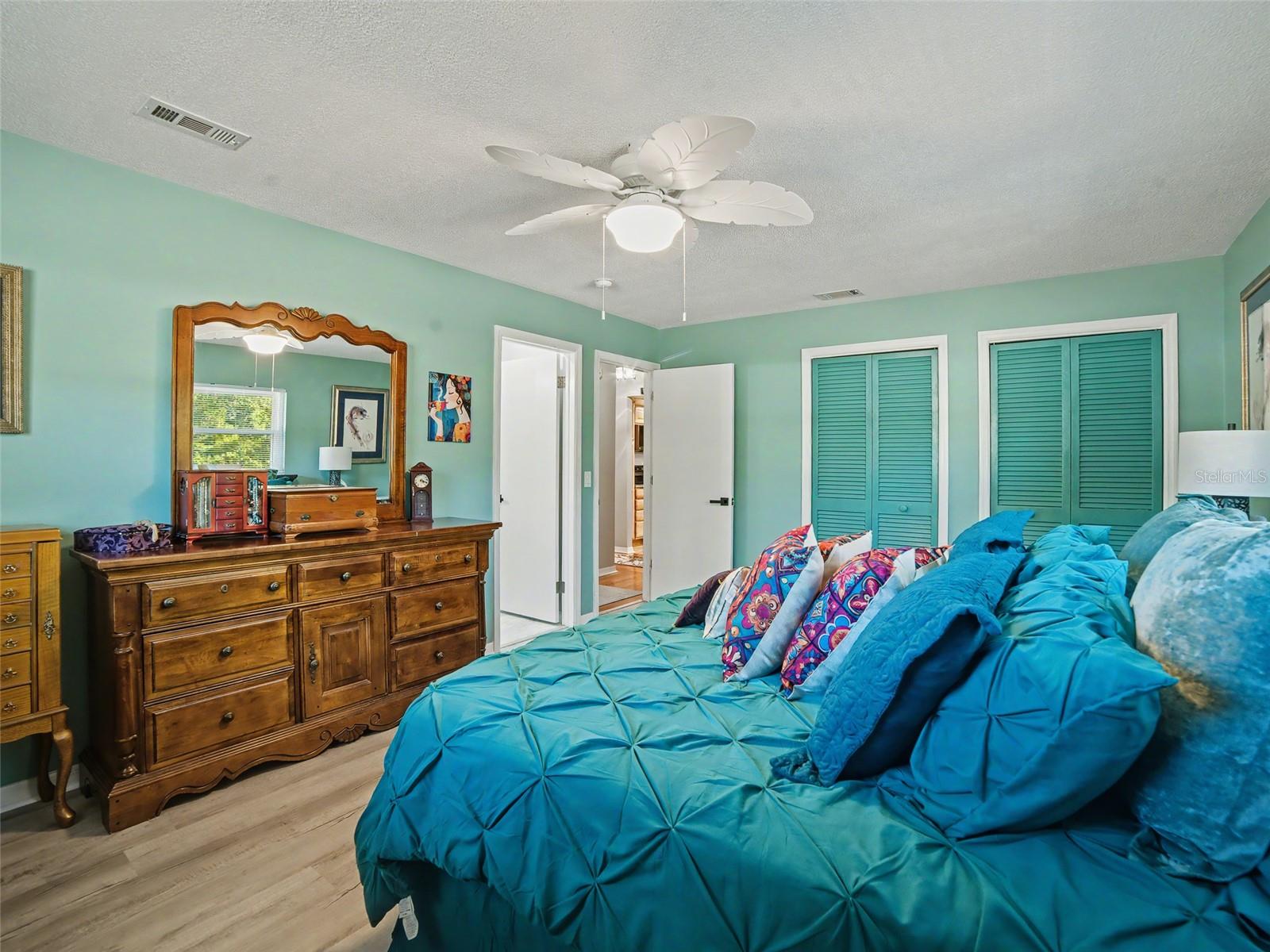 Image 17 of 35 For 5213 Lantana Street