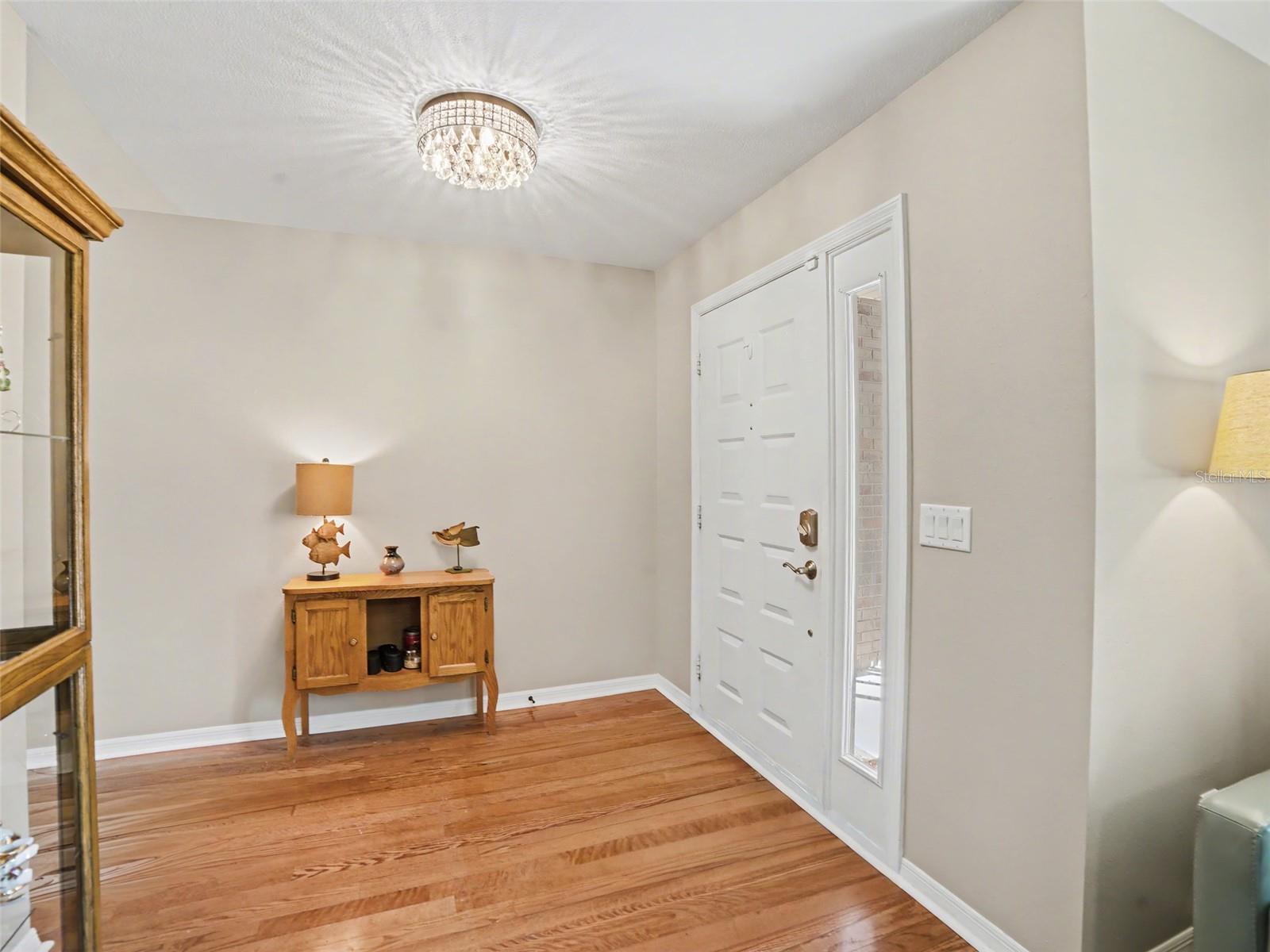 Image 4 of 35 For 5213 Lantana Street