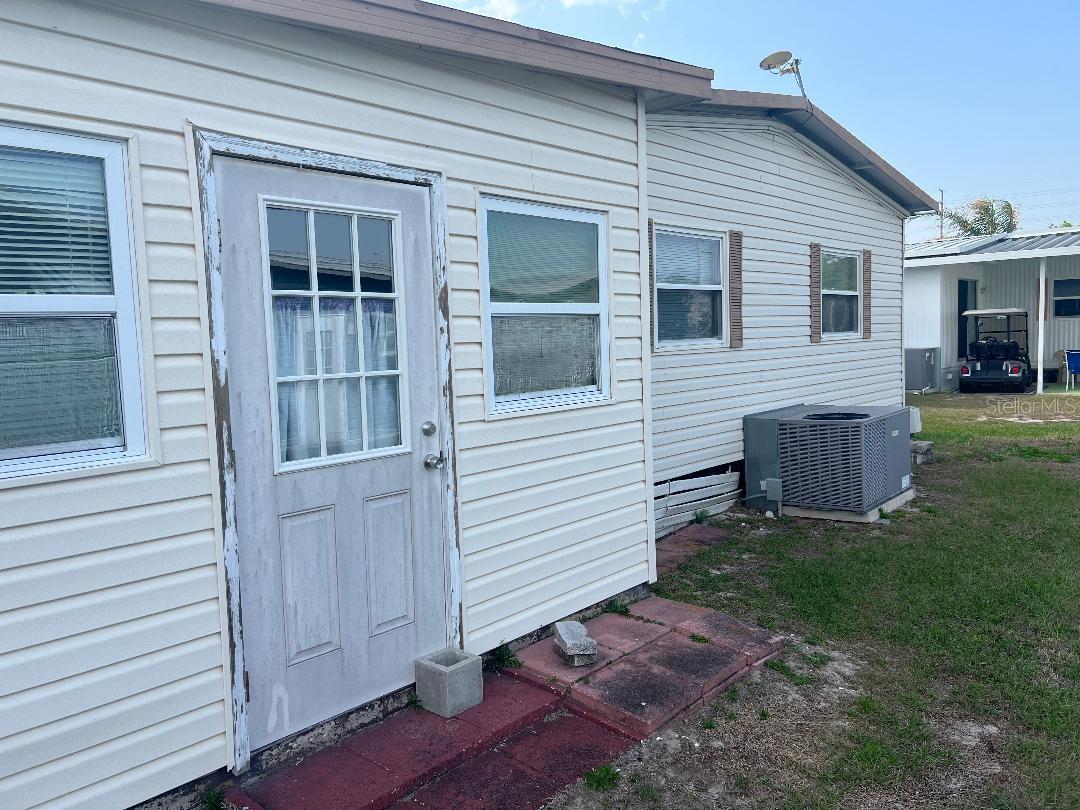 Listing photo id 30 for 6902 Orlo Drive