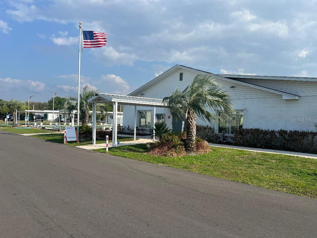 Listing photo id 33 for 6902 Orlo Drive