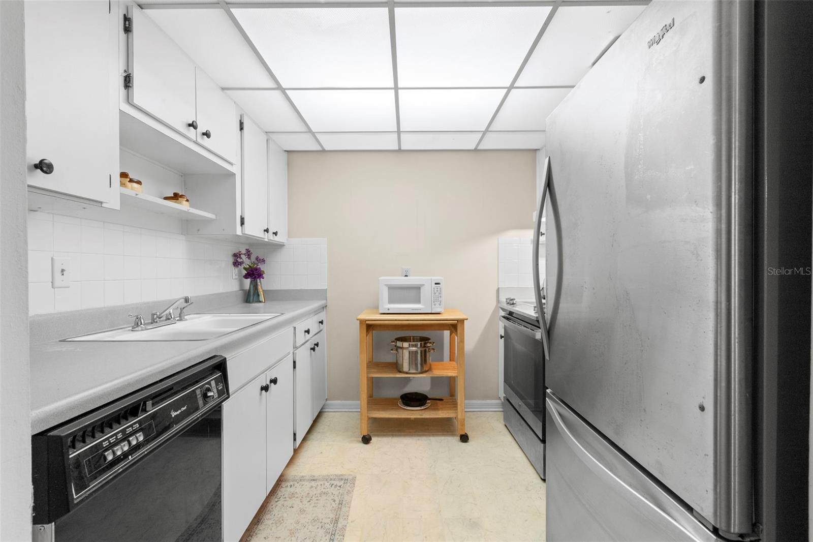 Image 11 of 41 For 401 De Grasse Place 18