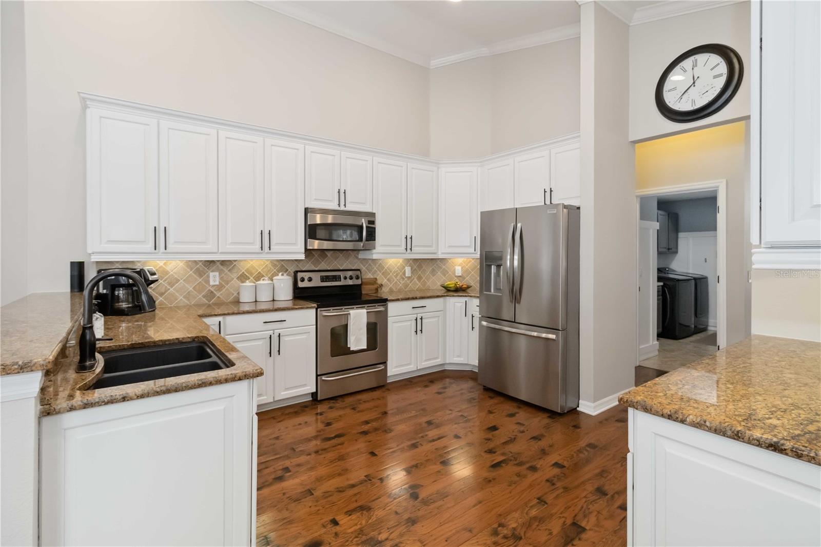 Image 11 of 34 For 2007 Raven Manor Drive