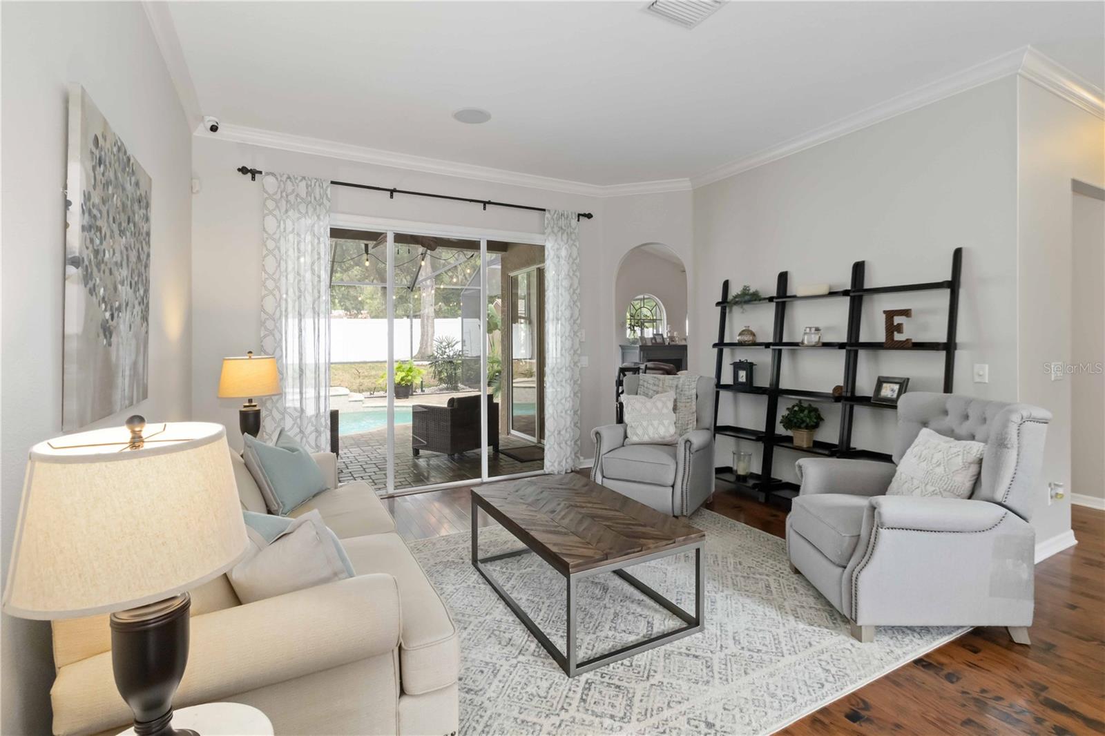 Image 7 of 34 For 2007 Raven Manor Drive