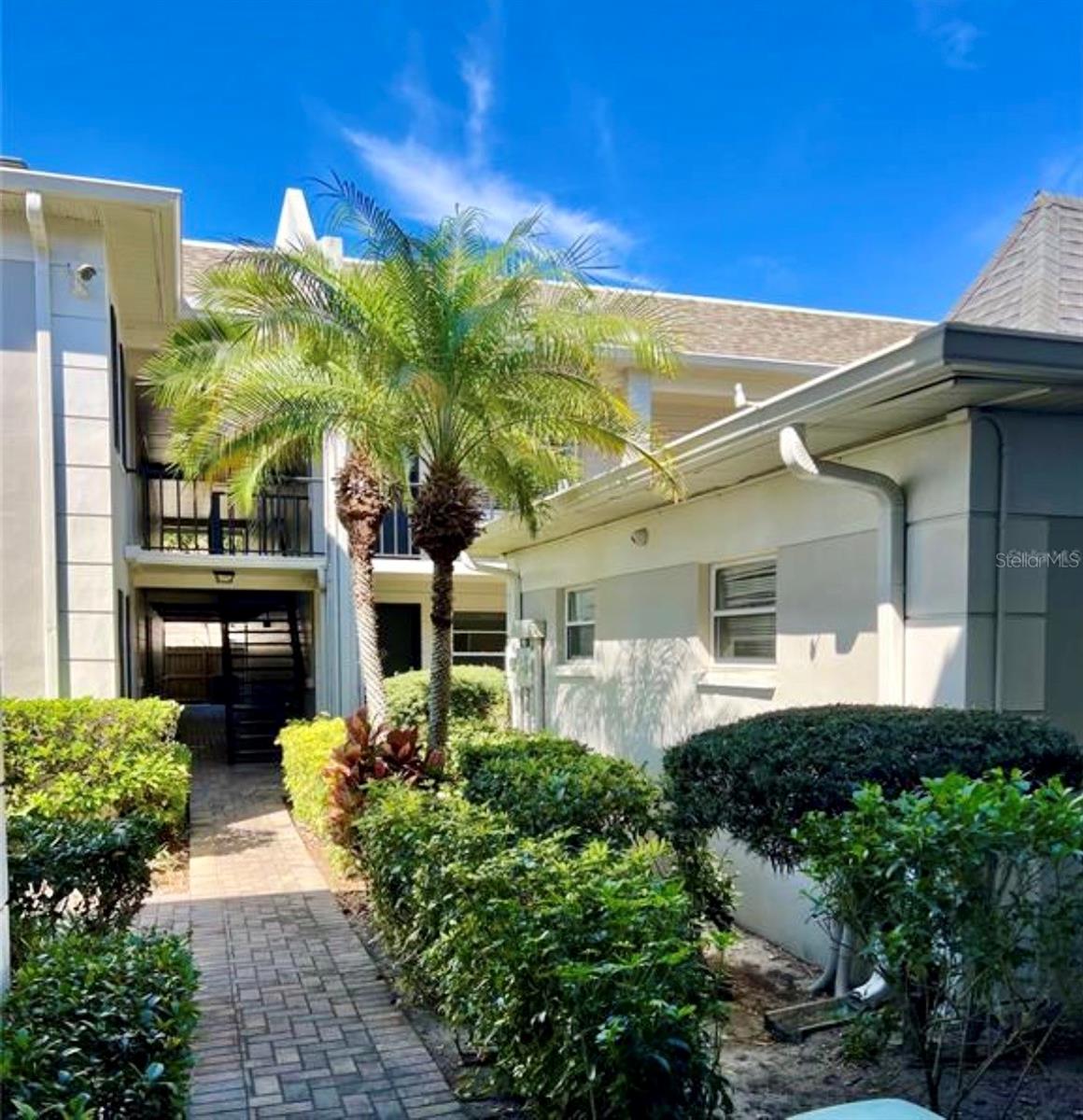 Image 12 of 18 For 5221 Bayshore Boulevard 29