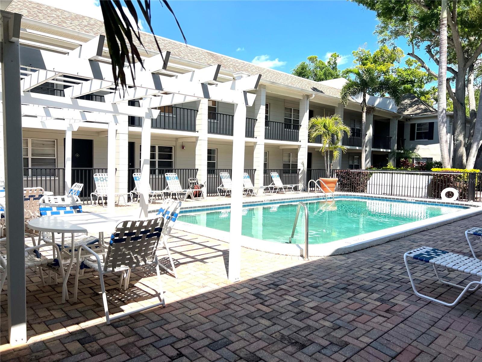 Image 13 of 18 For 5221 Bayshore Boulevard 29