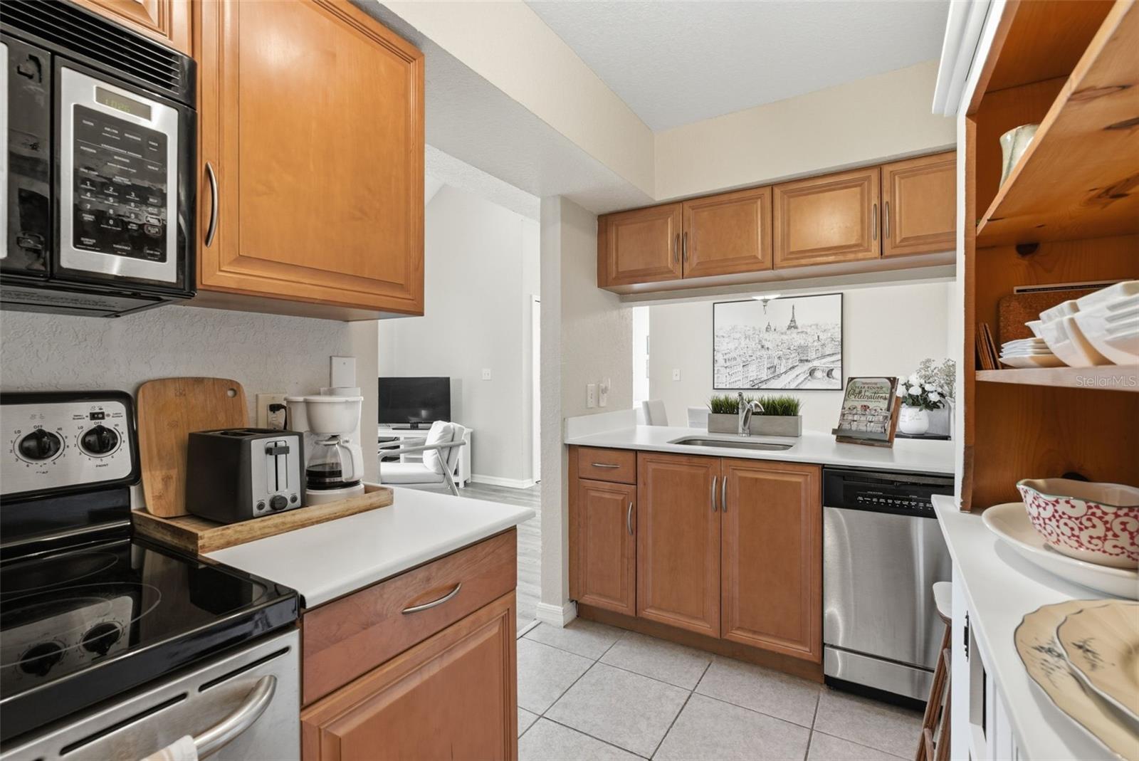 Image 17 of 35 For 3300 Haviland Court 303