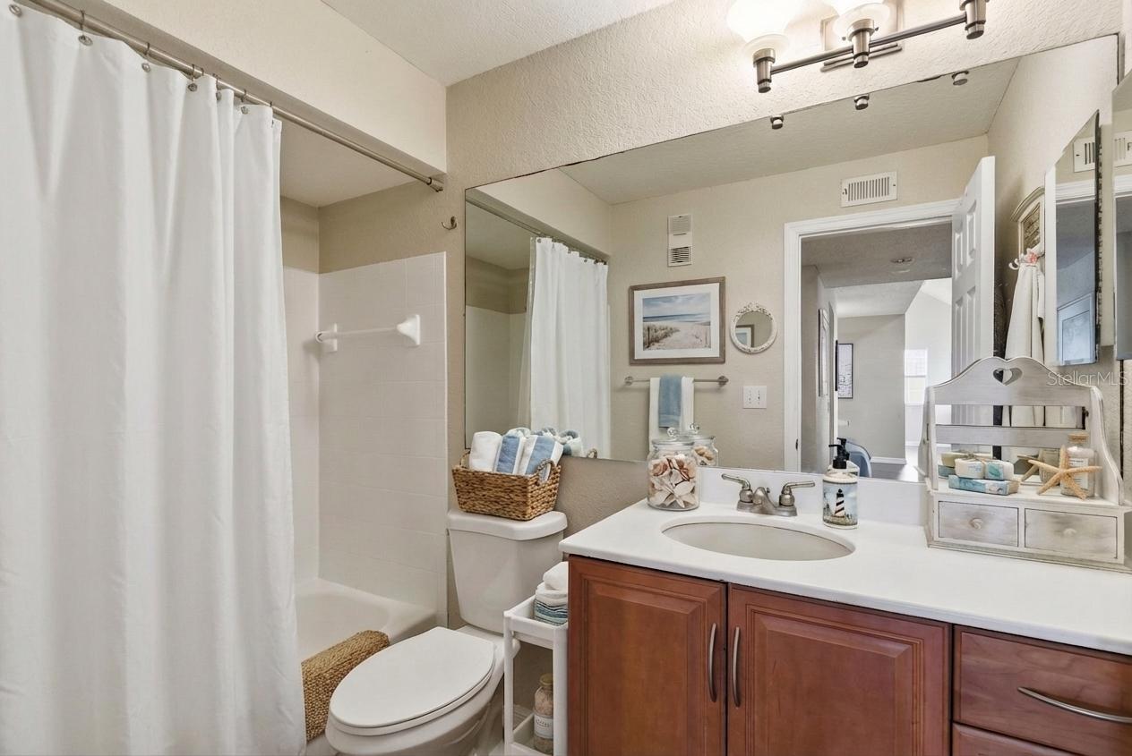 Image 19 of 35 For 3300 Haviland Court 303