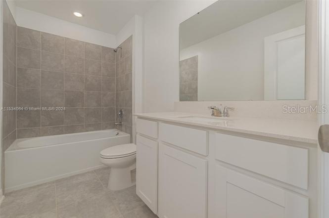 Image 15 of 16 For 748 Reggie  