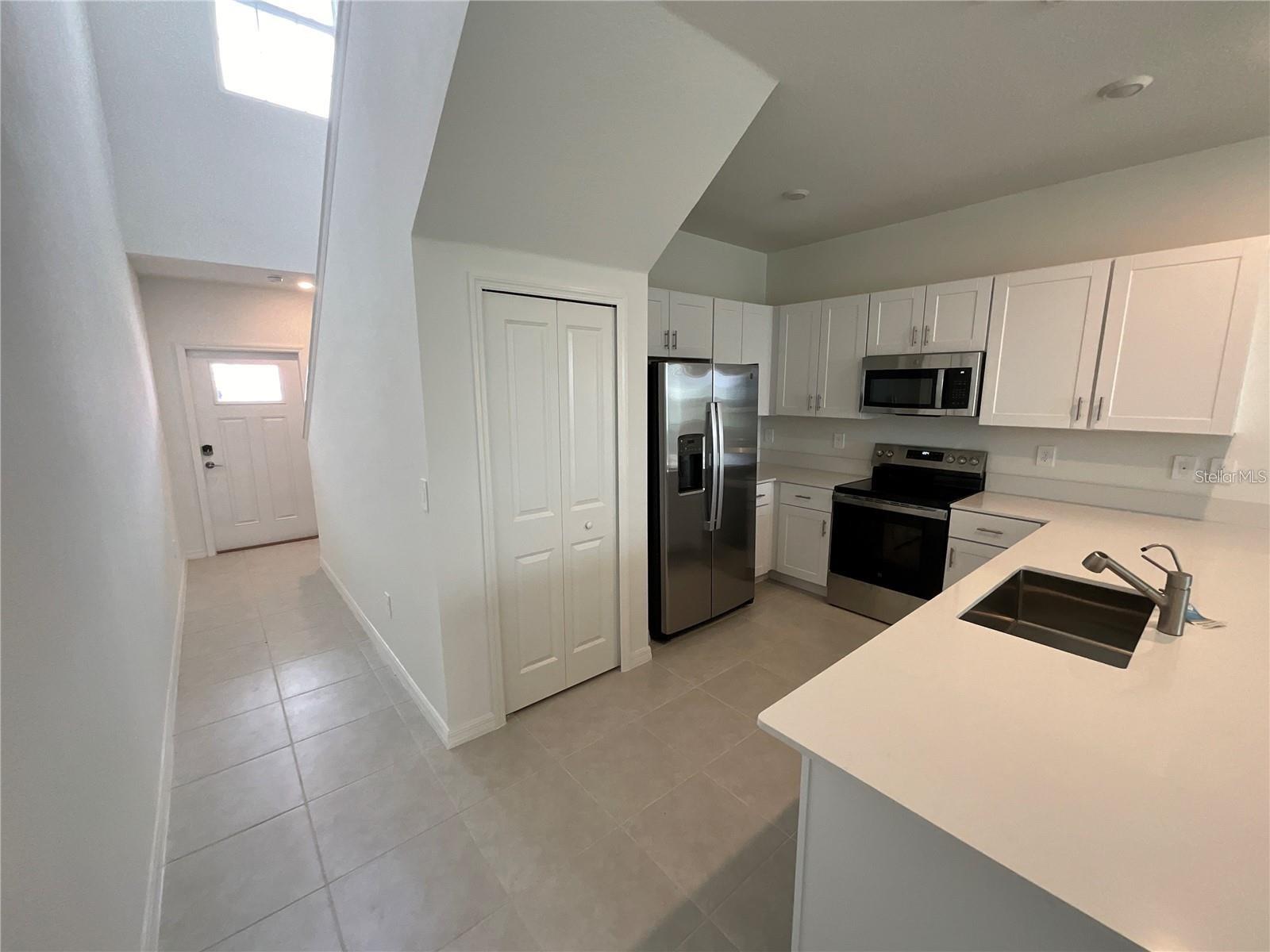 Image 5 of 39 For 32188 Spiceberry St