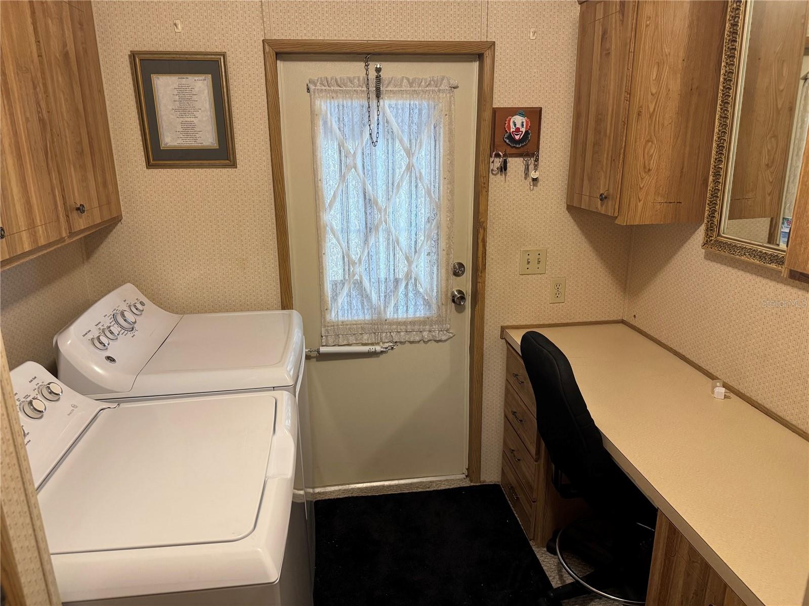 Image 14 of 18 For 1001 Starkey Road 262