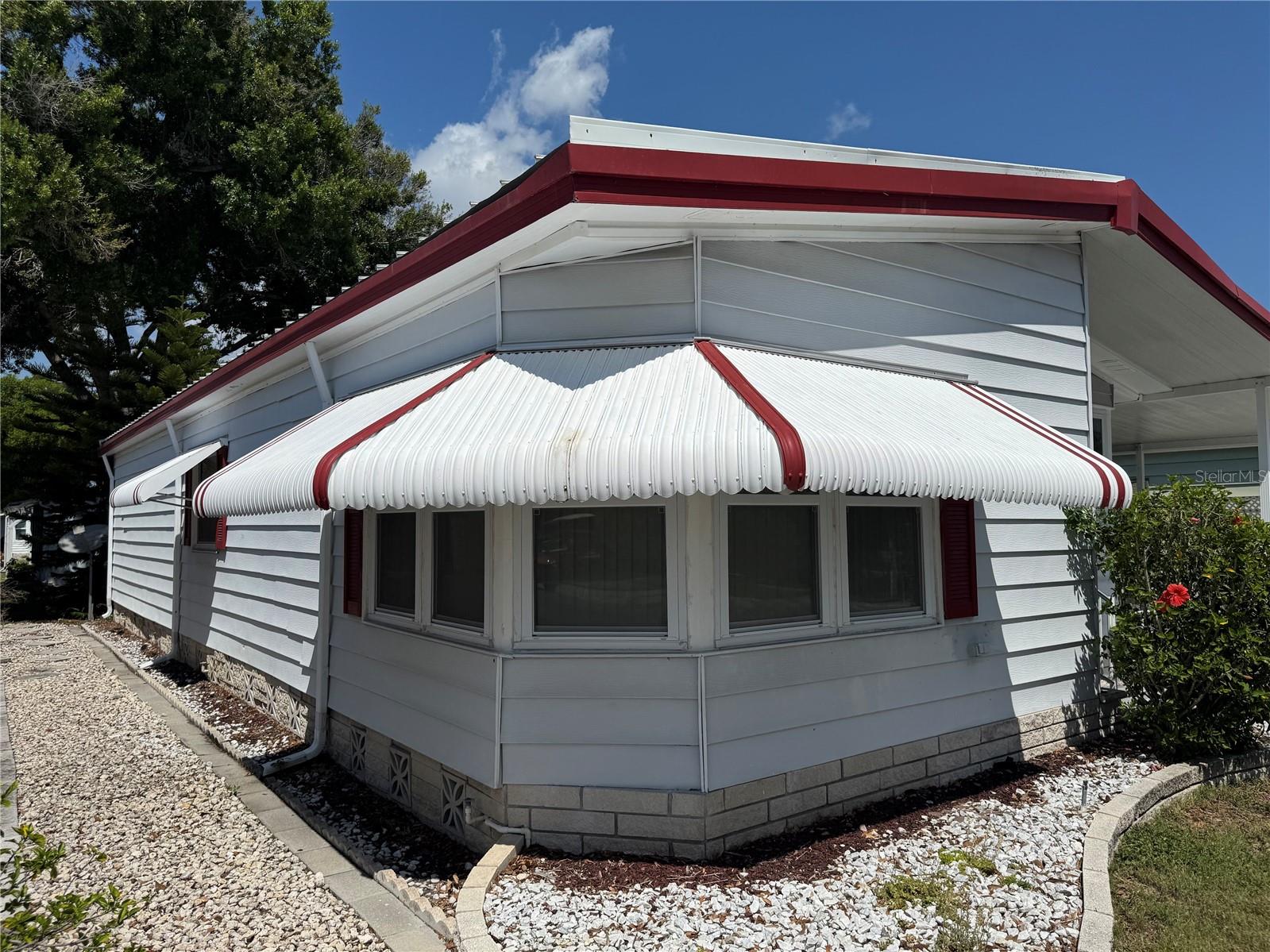 Image 4 of 18 For 1001 Starkey Road 262