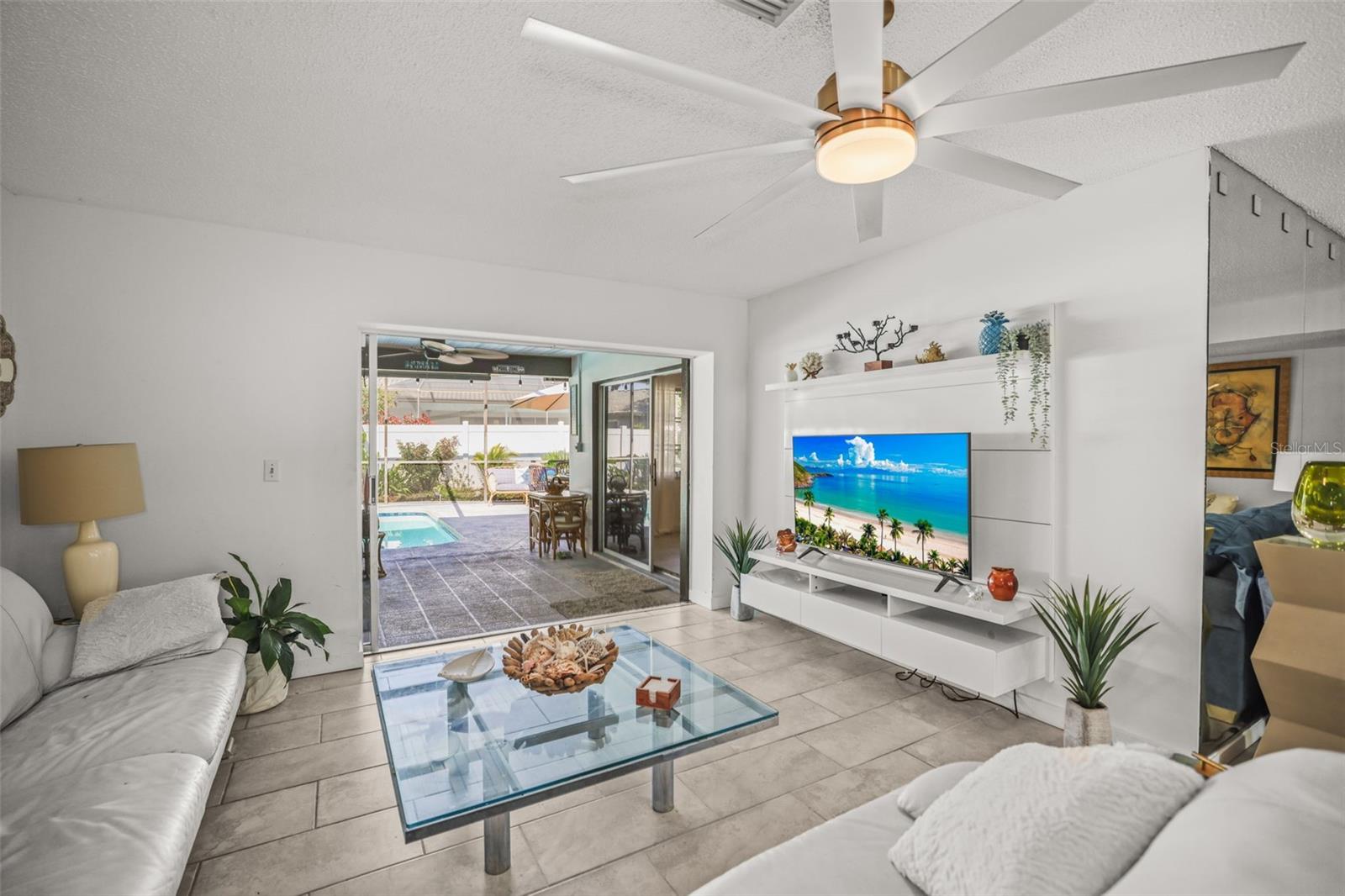 Image 4 of 46 For 2778 Capwood Lane