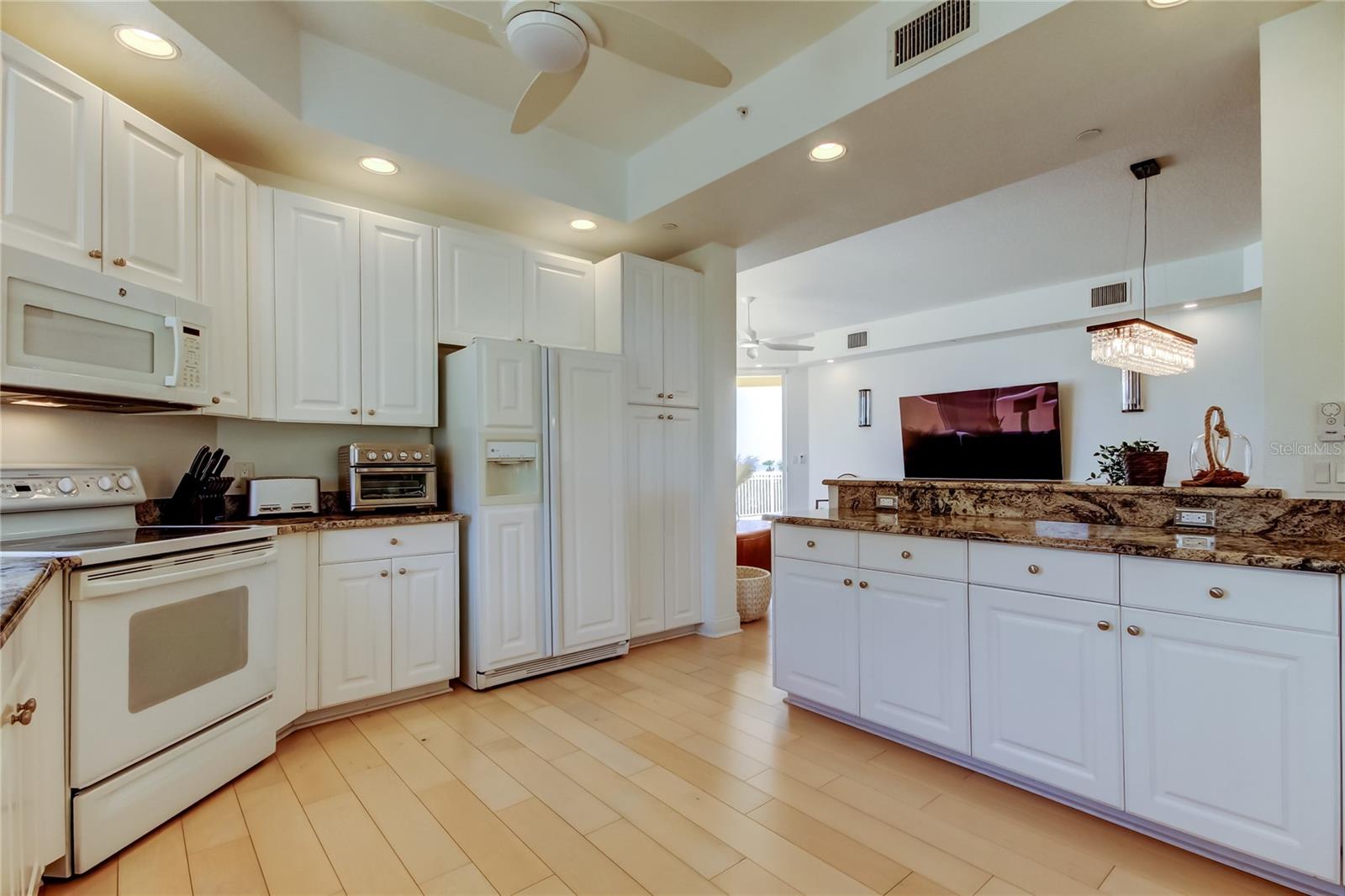 Image 21 of 74 For 1200 Gulf Boulevard 101