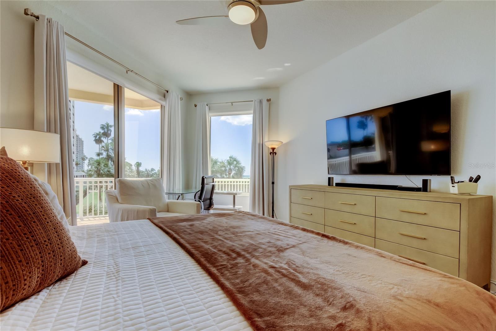 Image 27 of 74 For 1200 Gulf Boulevard 101