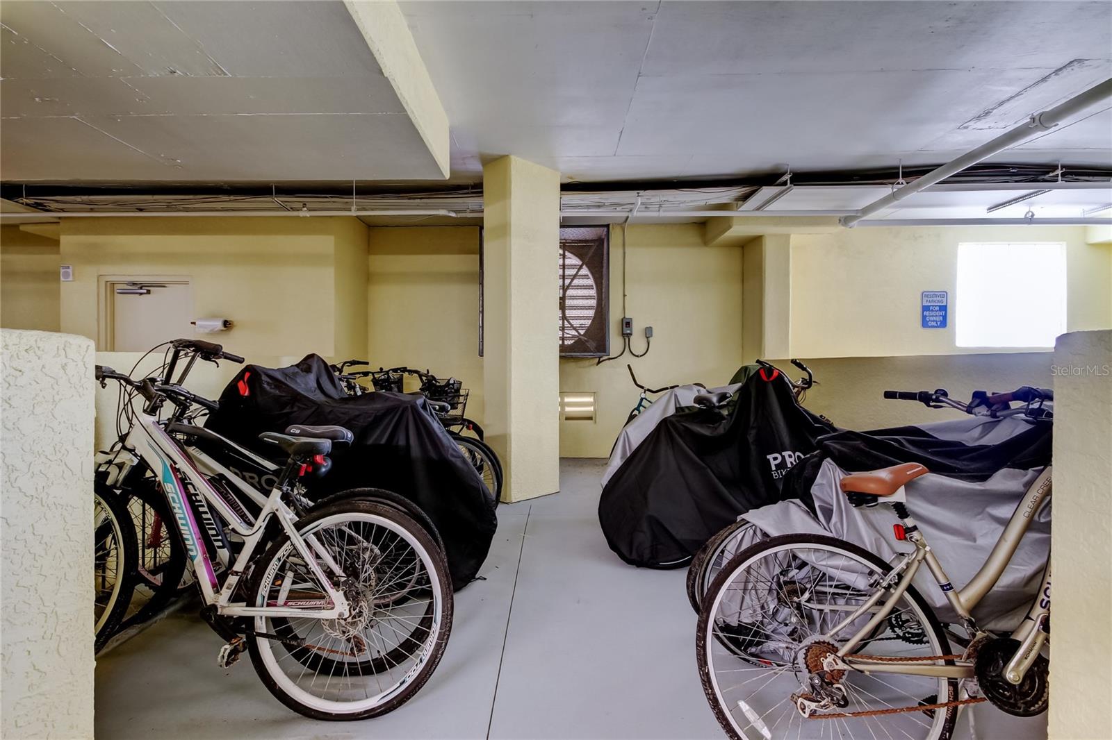 Image 73 of 74 For 1200 Gulf Boulevard 101