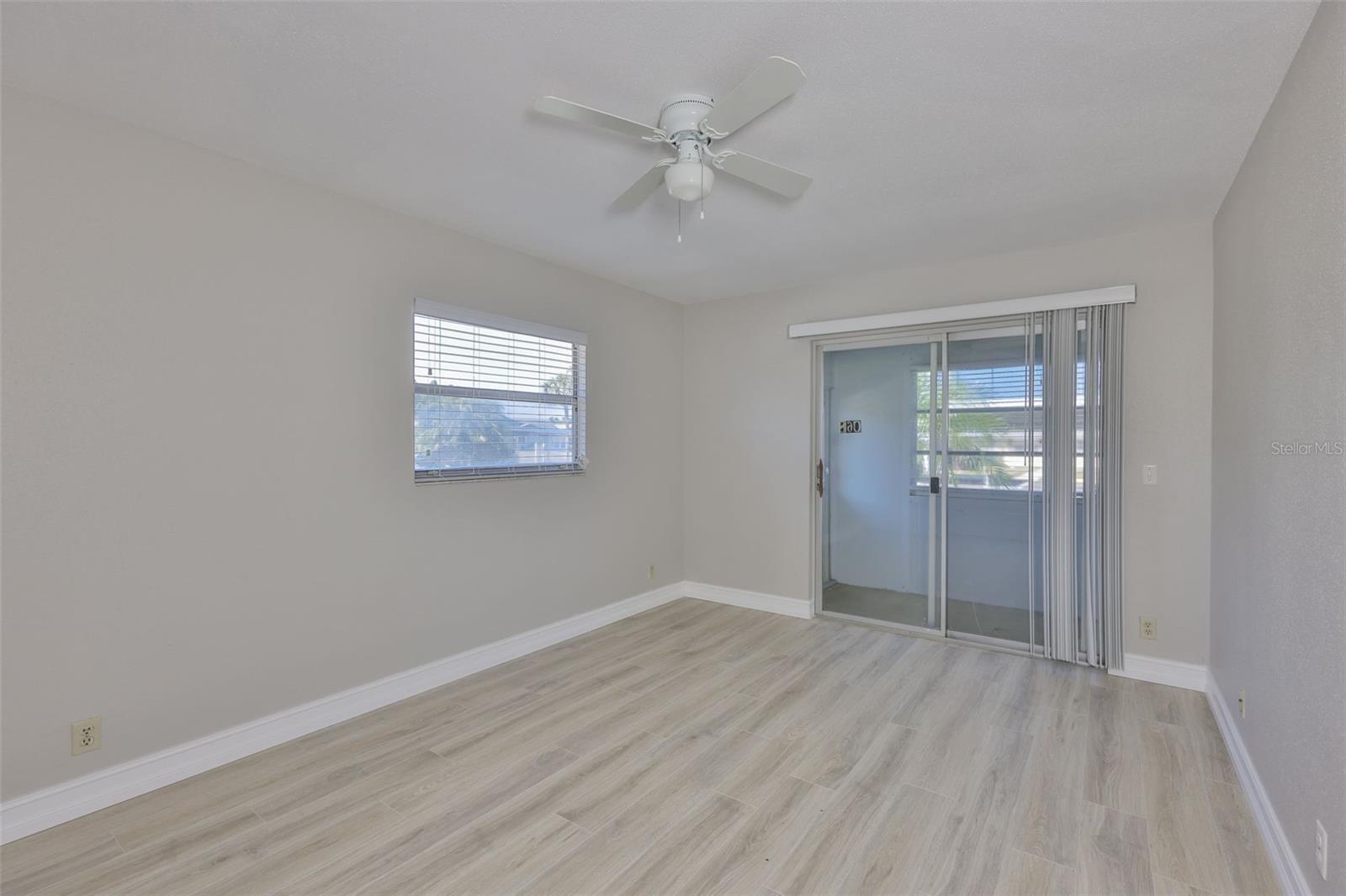 Image 10 of 85 For 202 Bedford Street 68