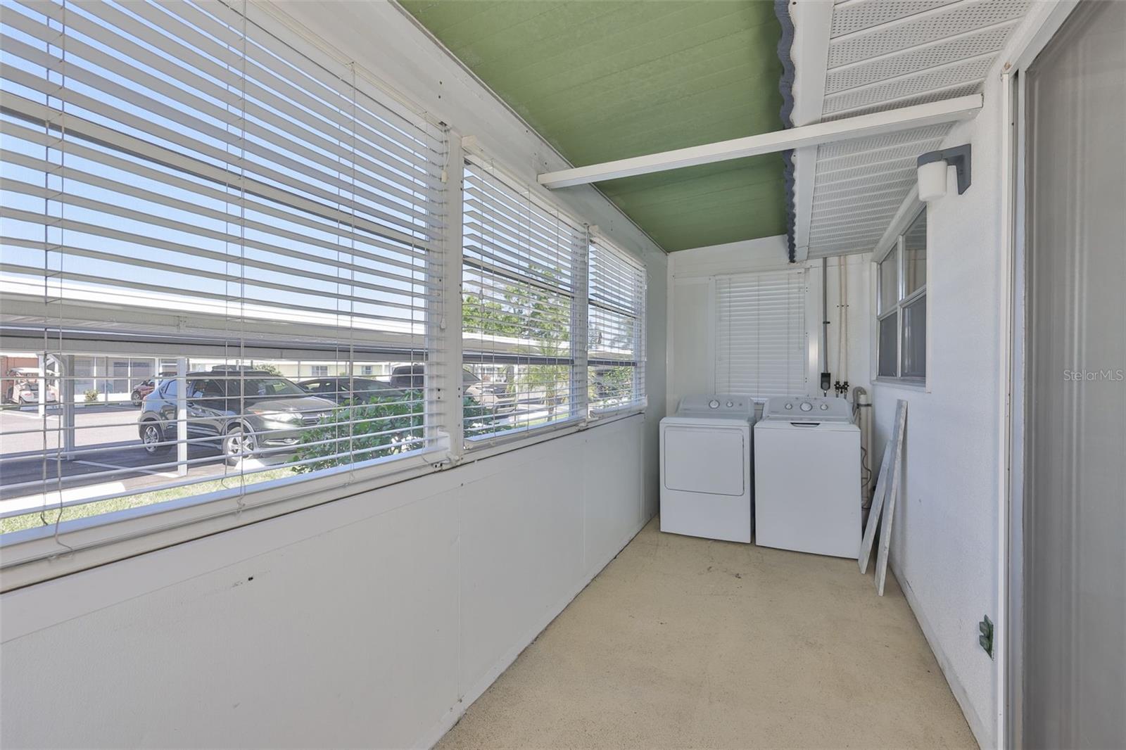 Image 12 of 85 For 202 Bedford Street 68