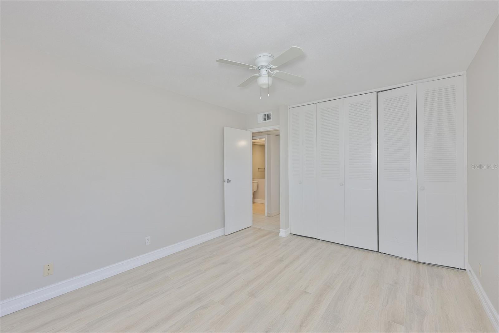 Image 26 of 85 For 202 Bedford Street 68