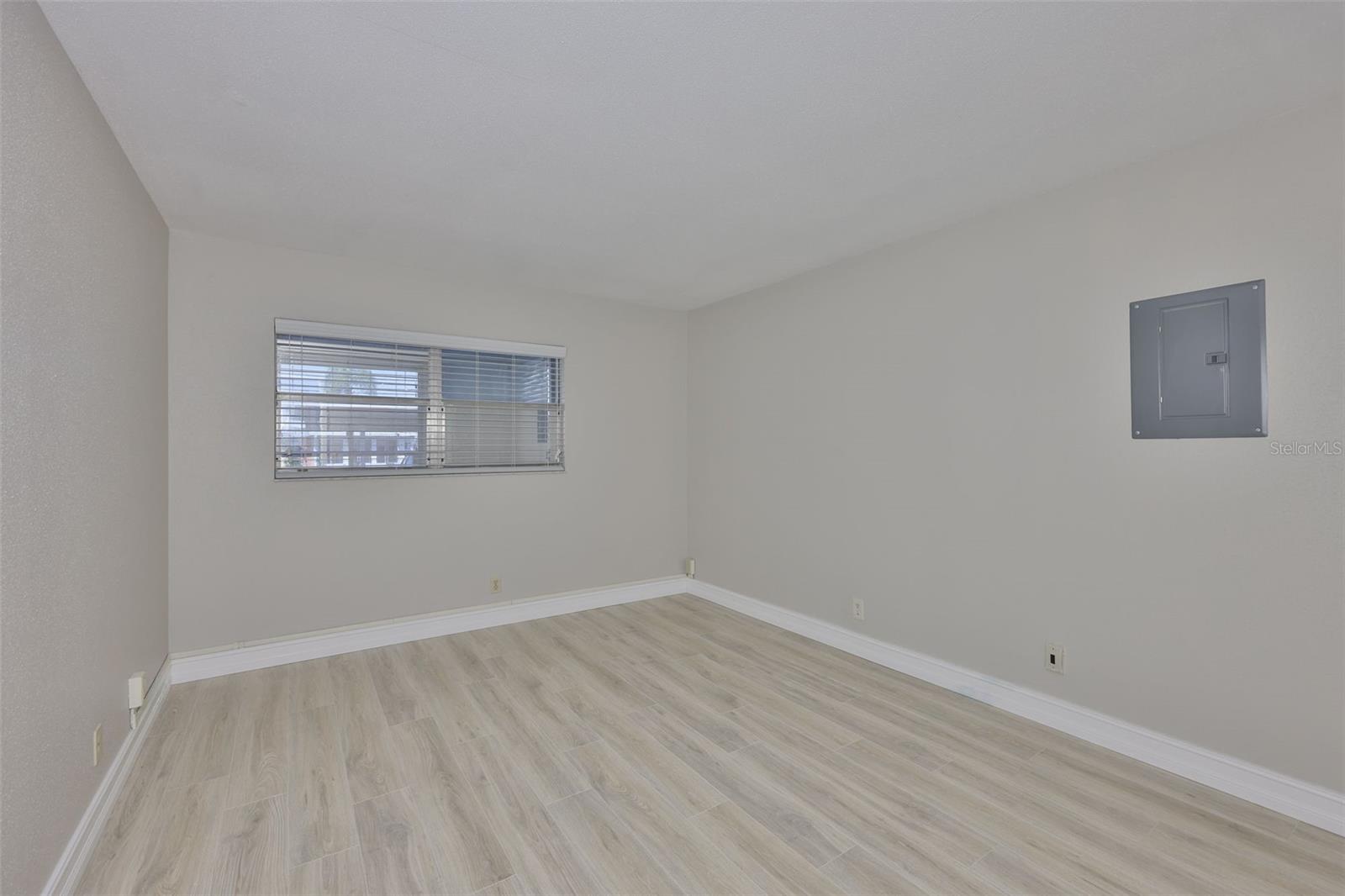 Image 28 of 85 For 202 Bedford Street 68