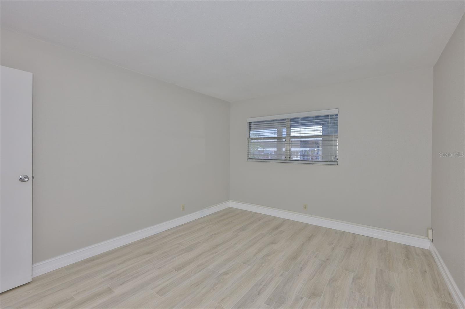 Image 8 of 85 For 202 Bedford Street 68