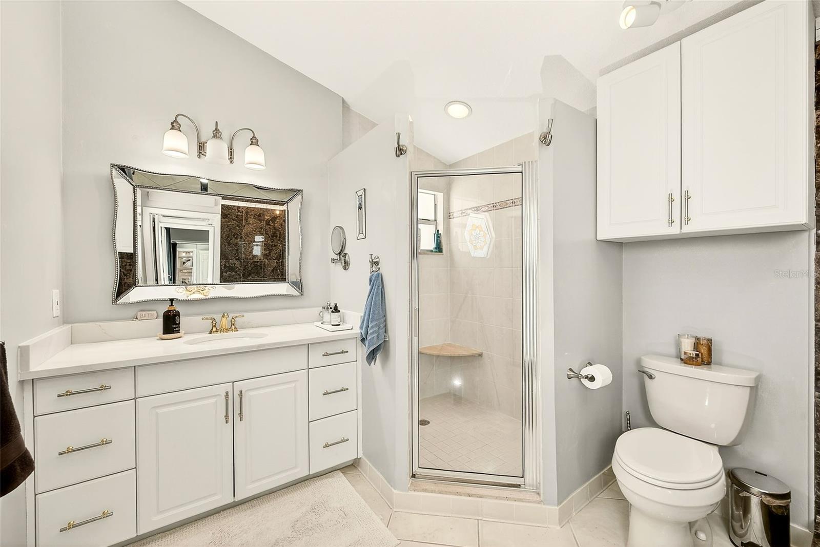 Listing photo id 19 for 441 Harbor Drive S